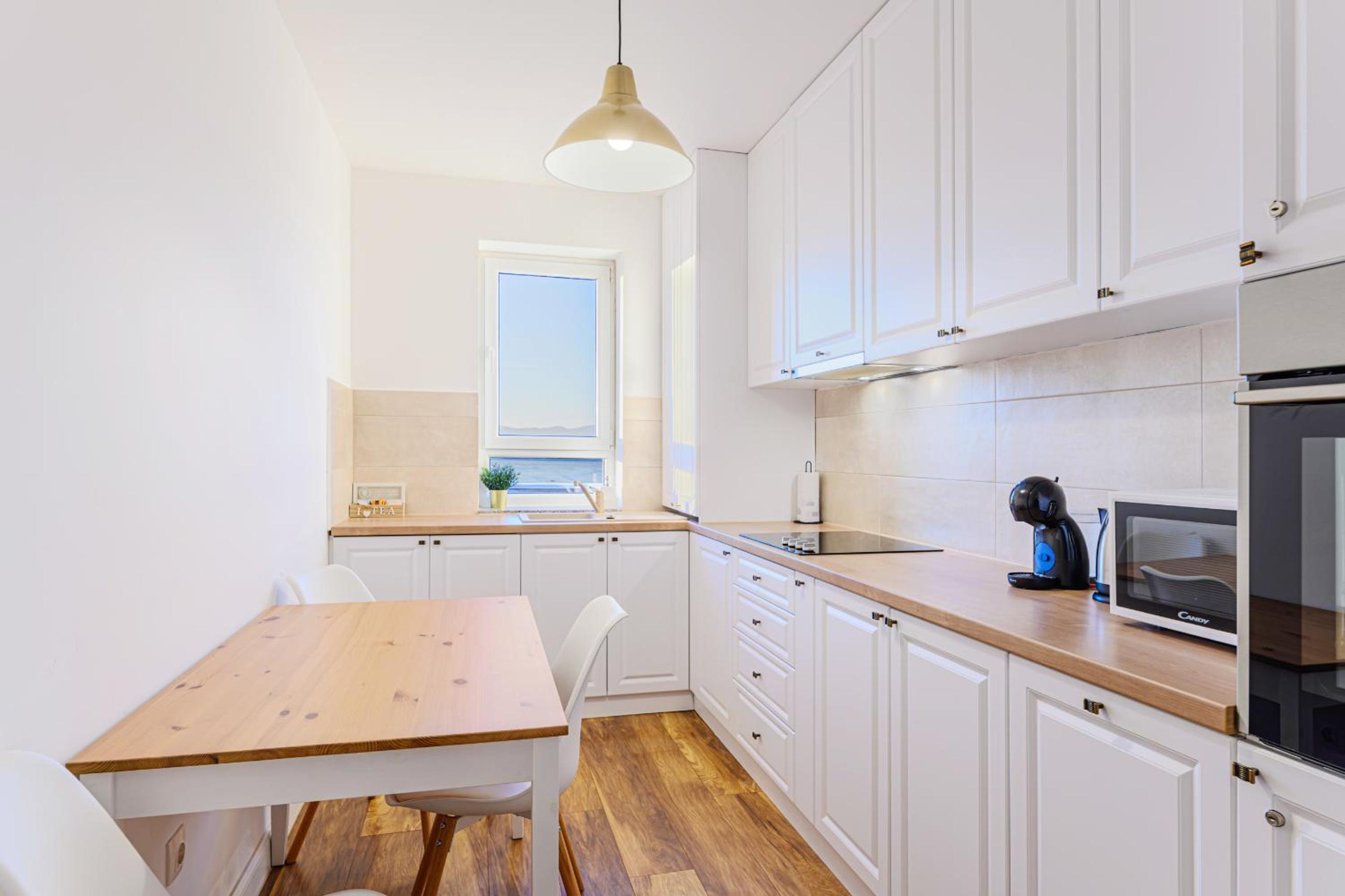 One-Bedroom Apartment - Photo 6