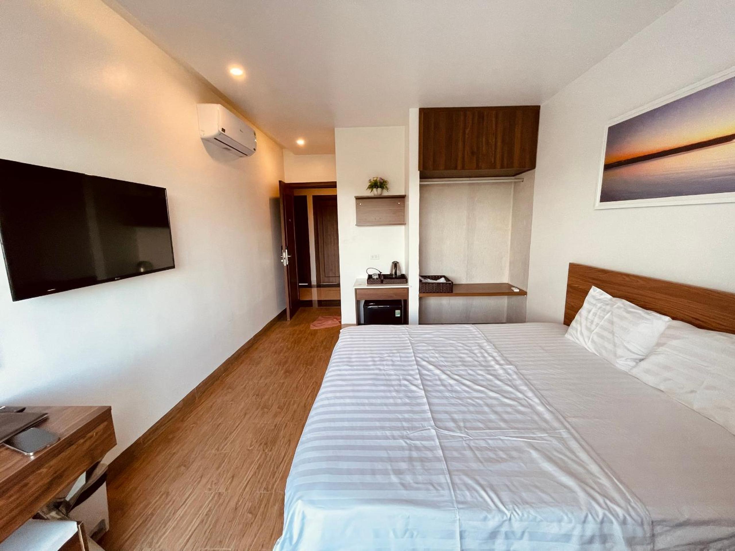 King Room With Balcony photo 1