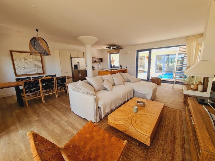 Villa de Tres Habitaciones