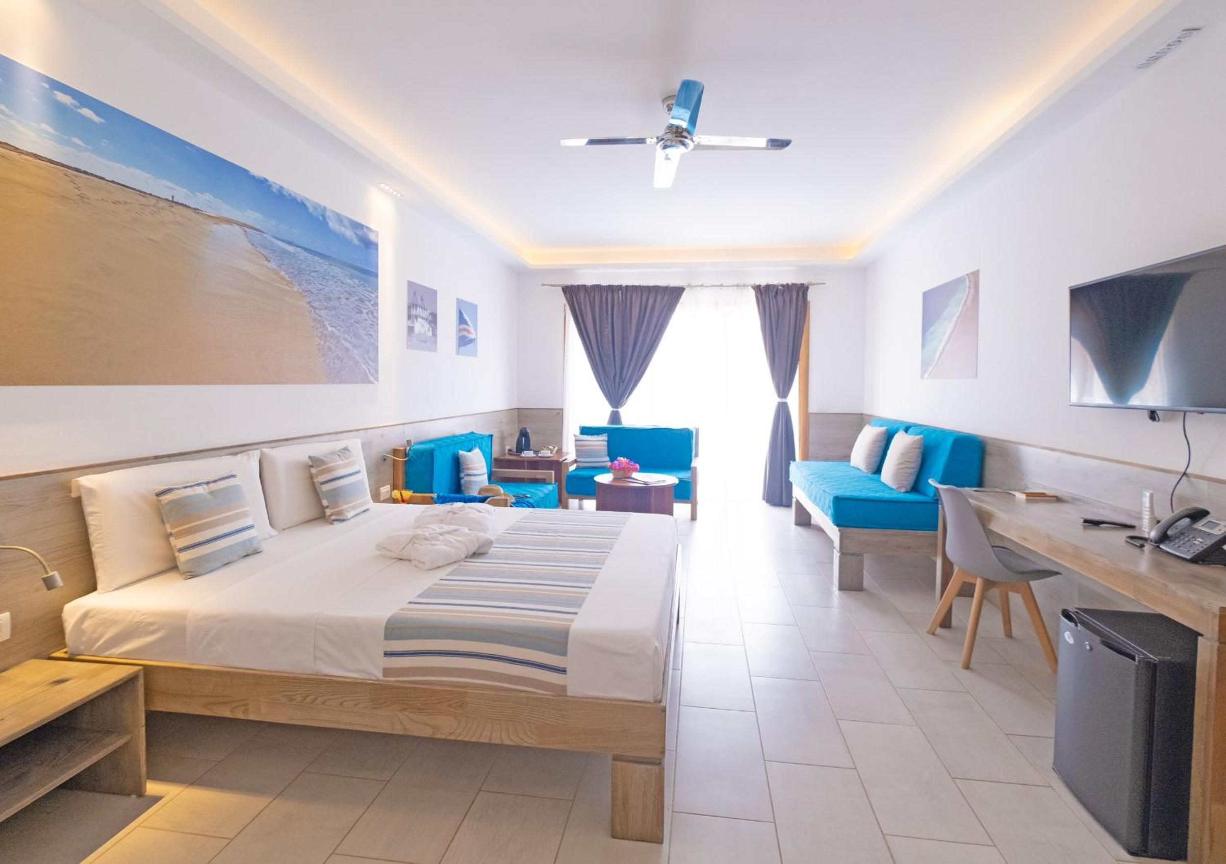 Junior Suite with Balcony photo 2