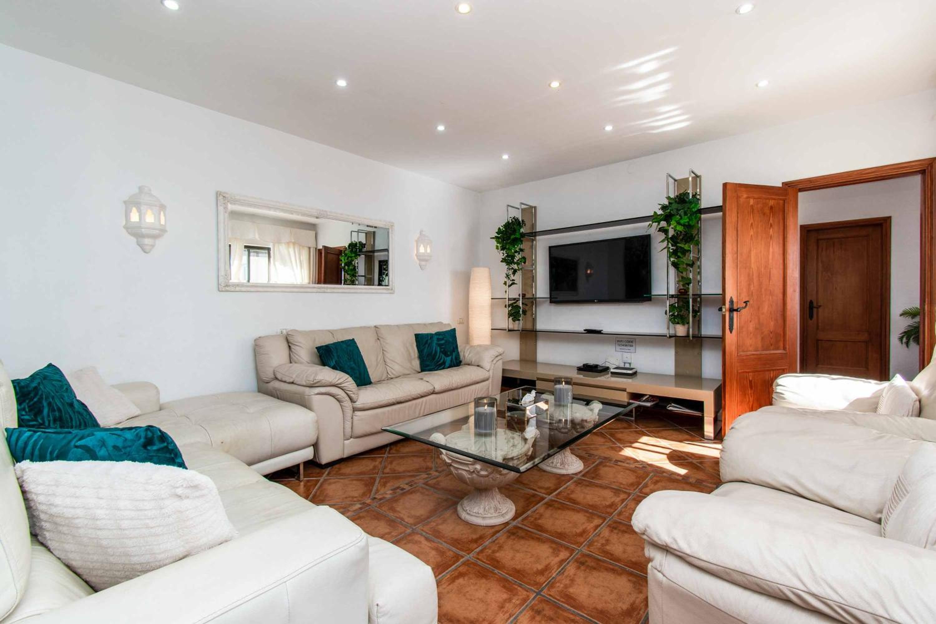 Villa de Cuatro Habitaciones