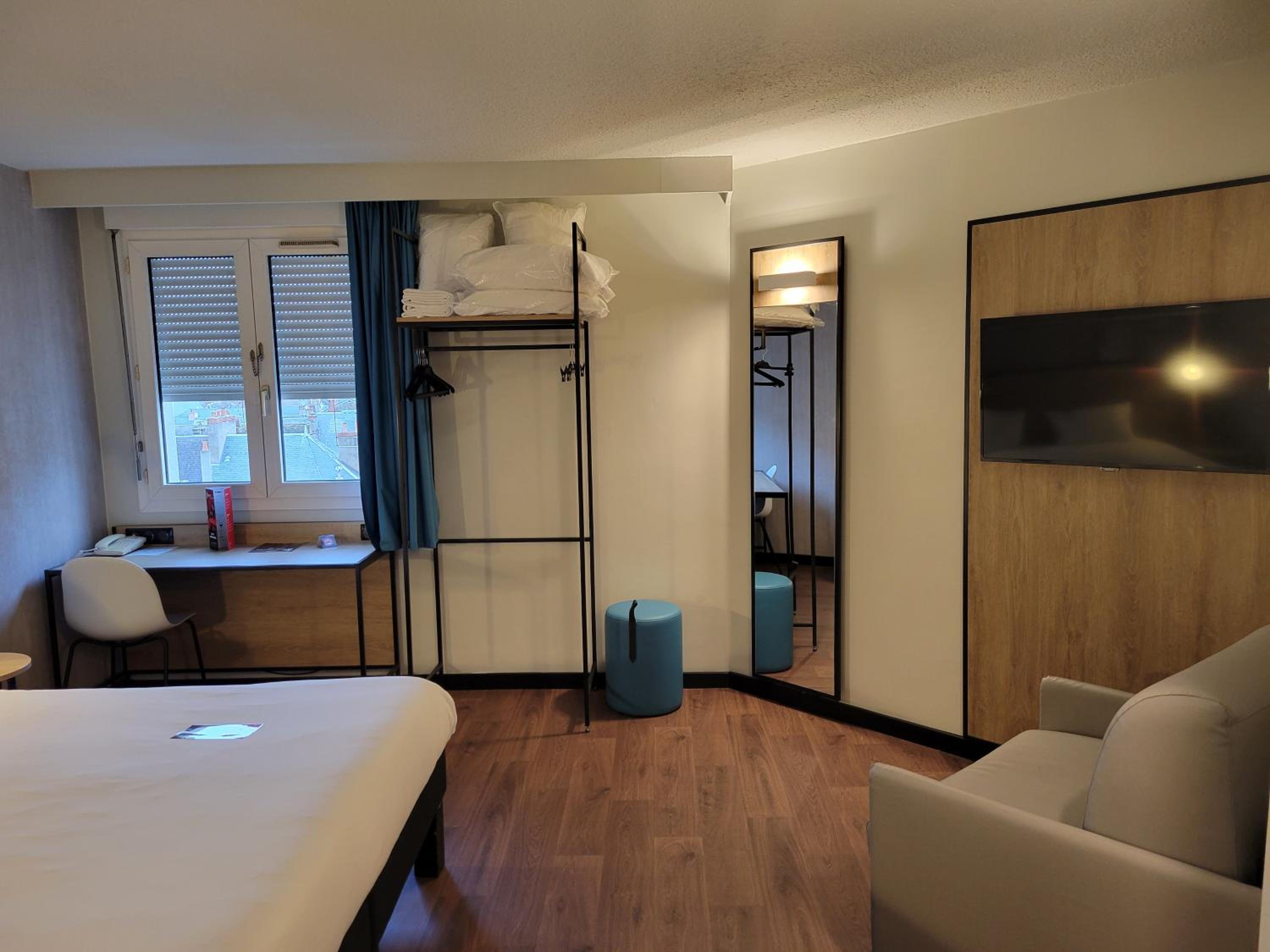 Standard Double Room - Photo 6