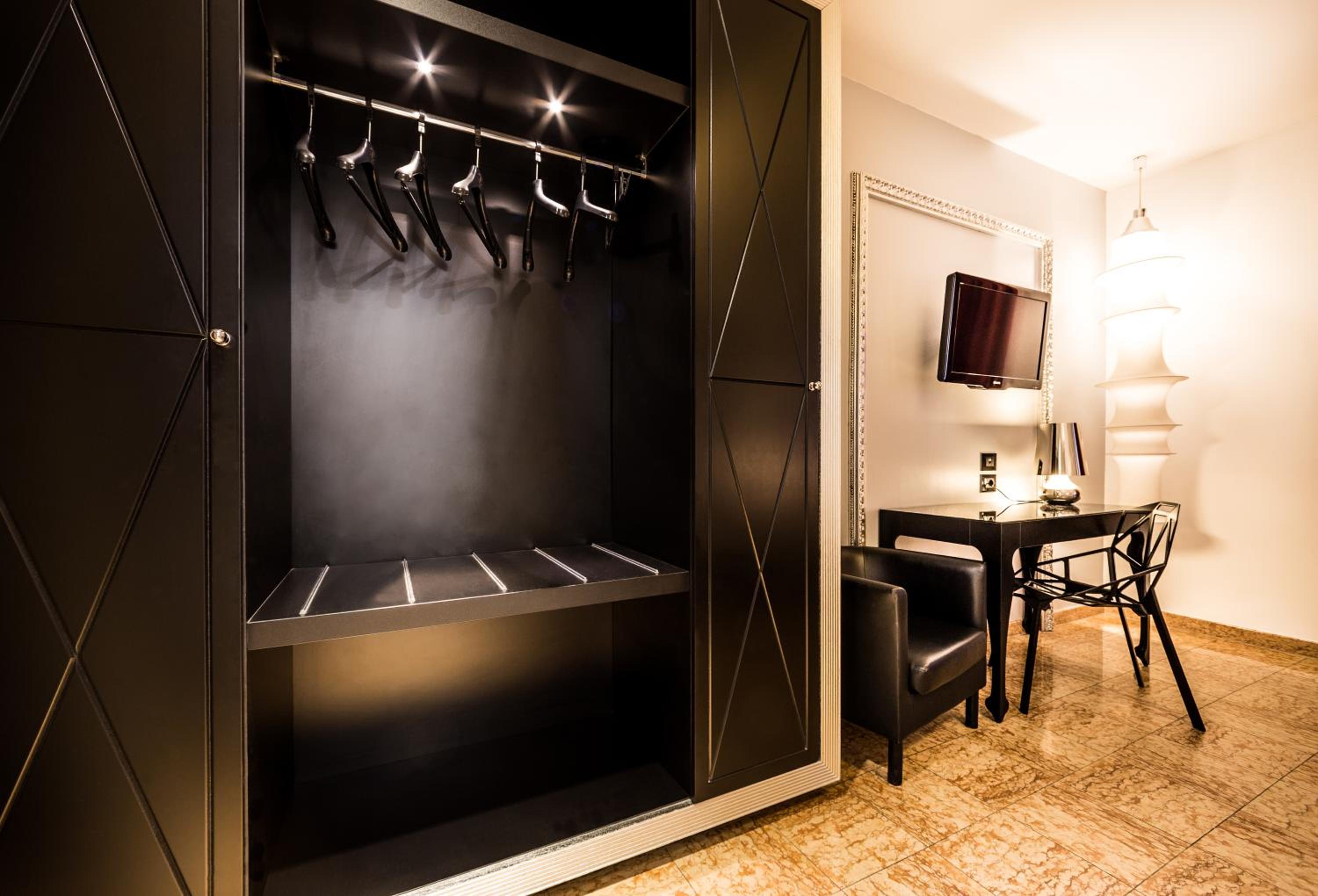 Superior Double Room with Parking