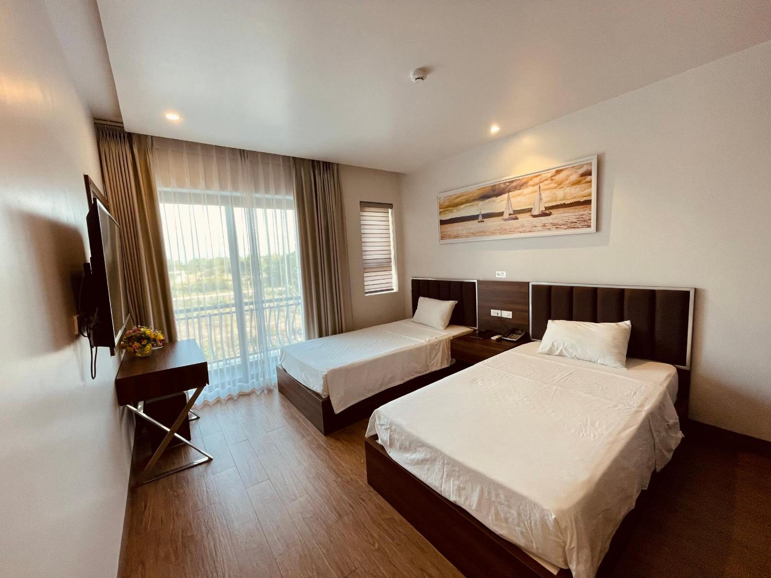 Twin Room With Balcony