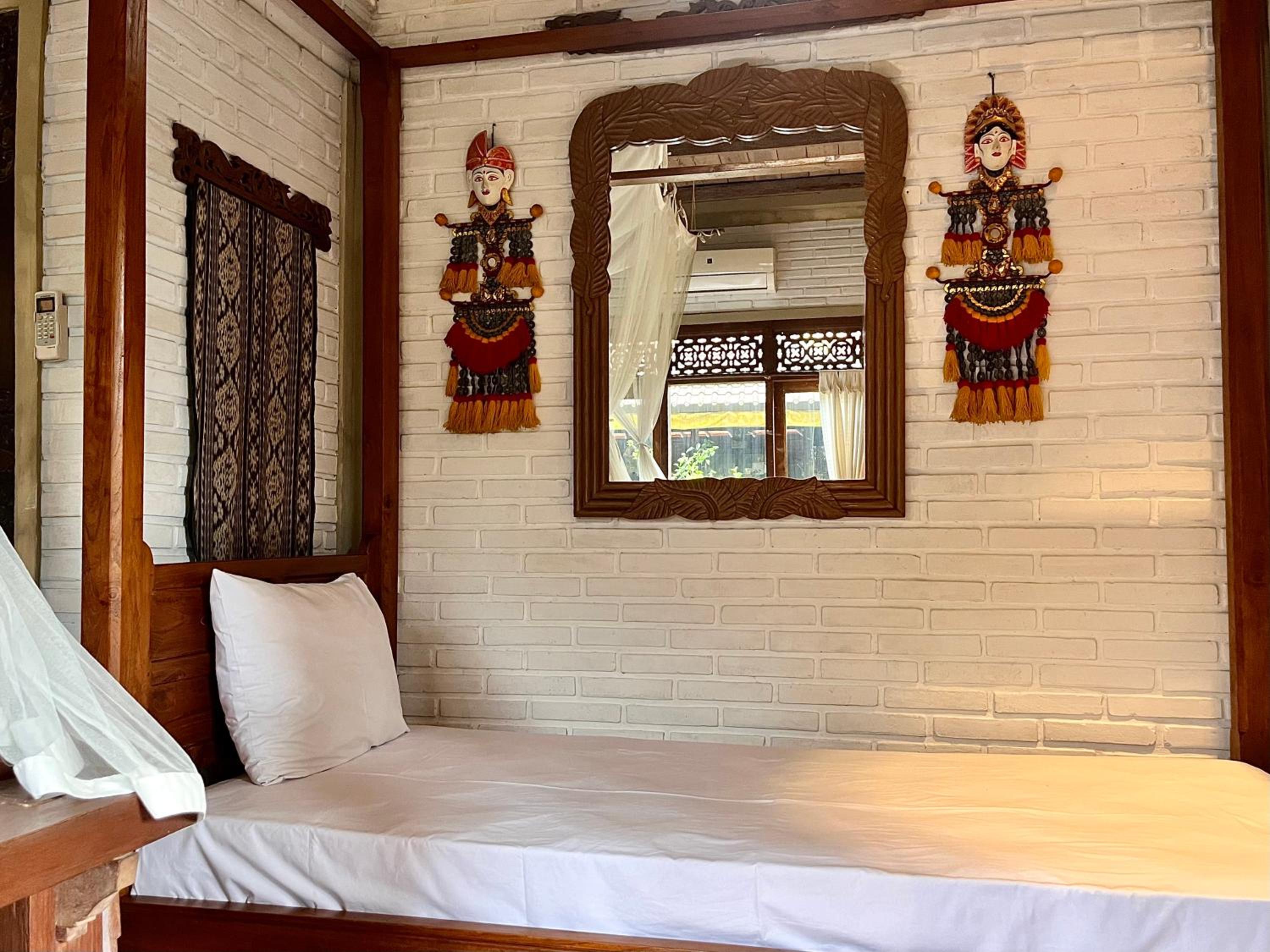 Deluxe King Room - Photo 19