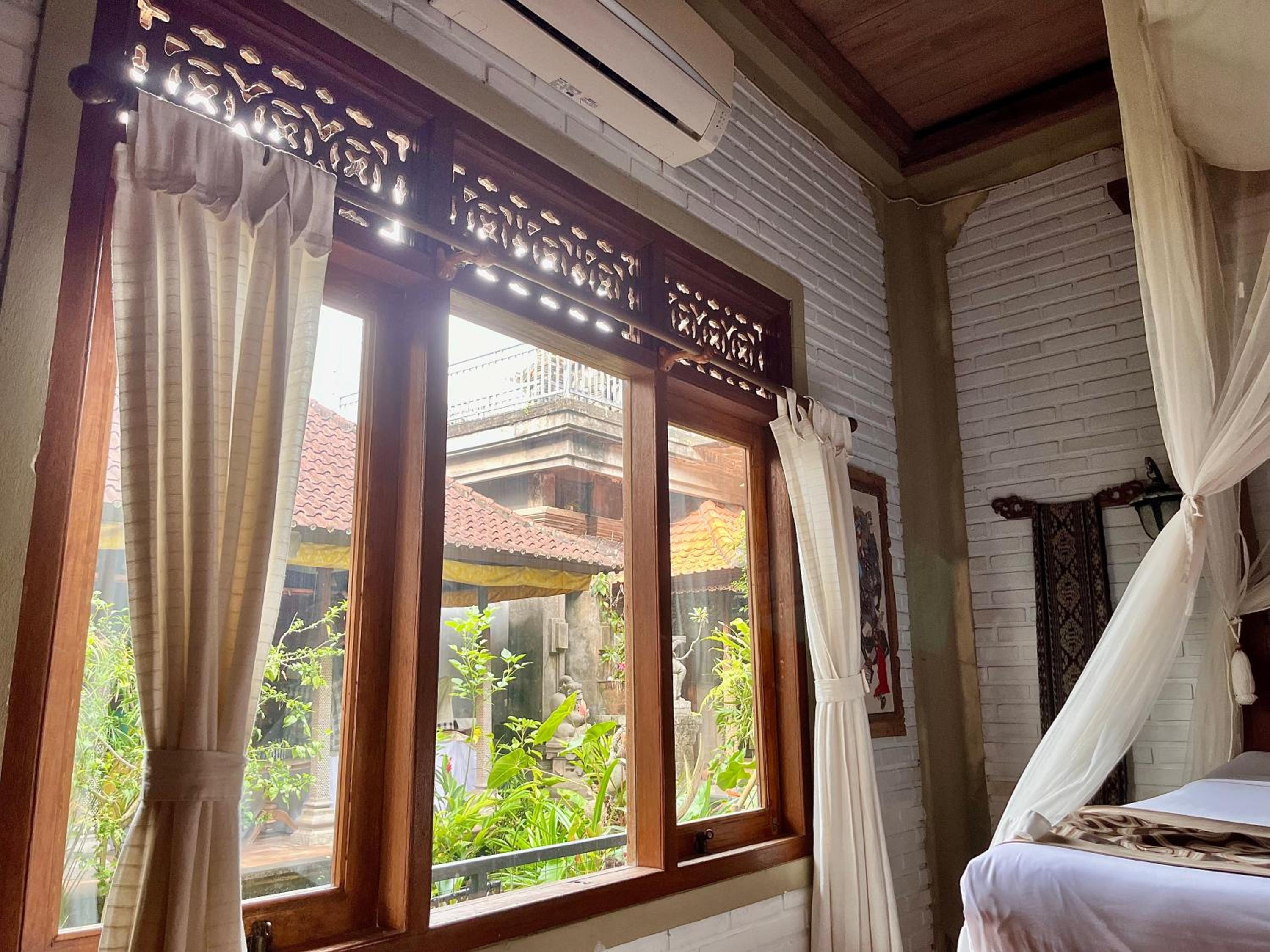 Deluxe King Room - Photo 17
