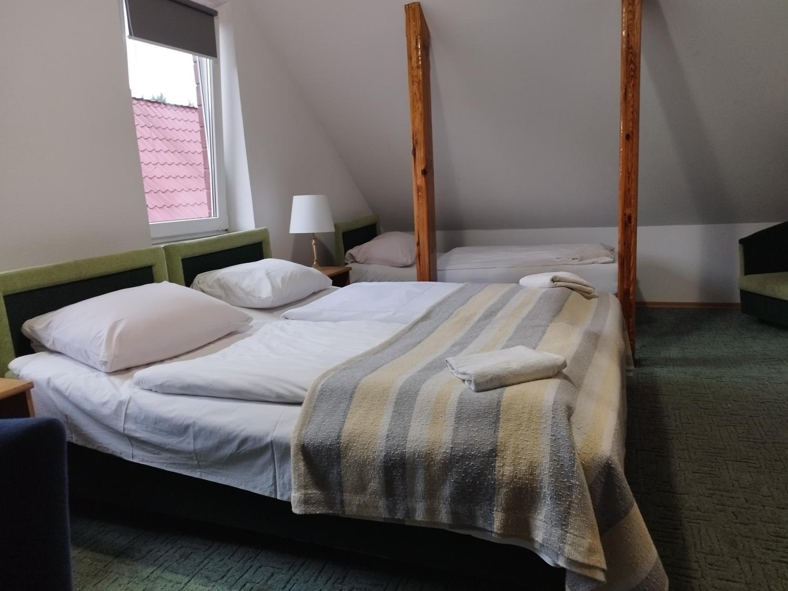 Economy Triple Room