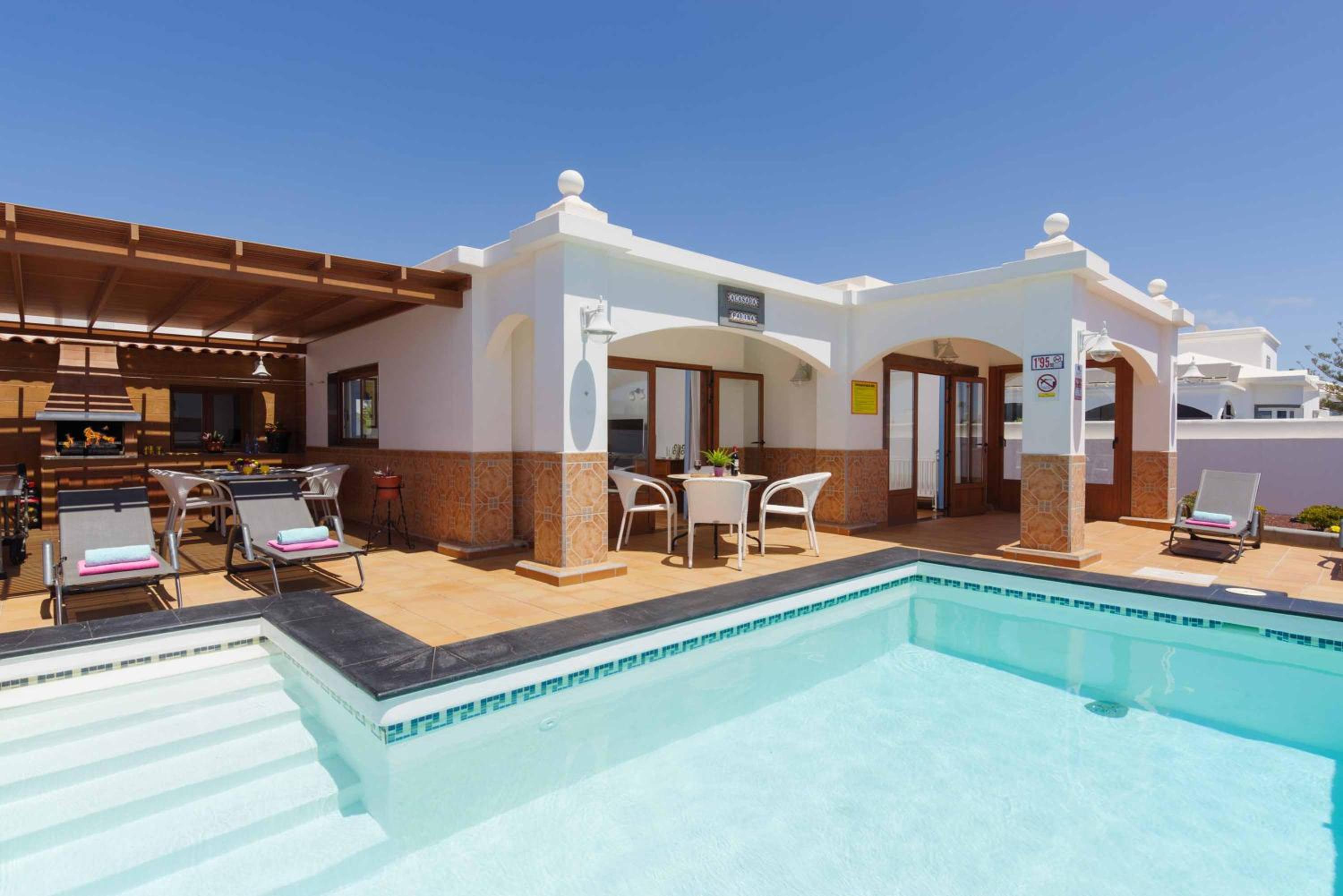 Villa de Cuatro Habitaciones