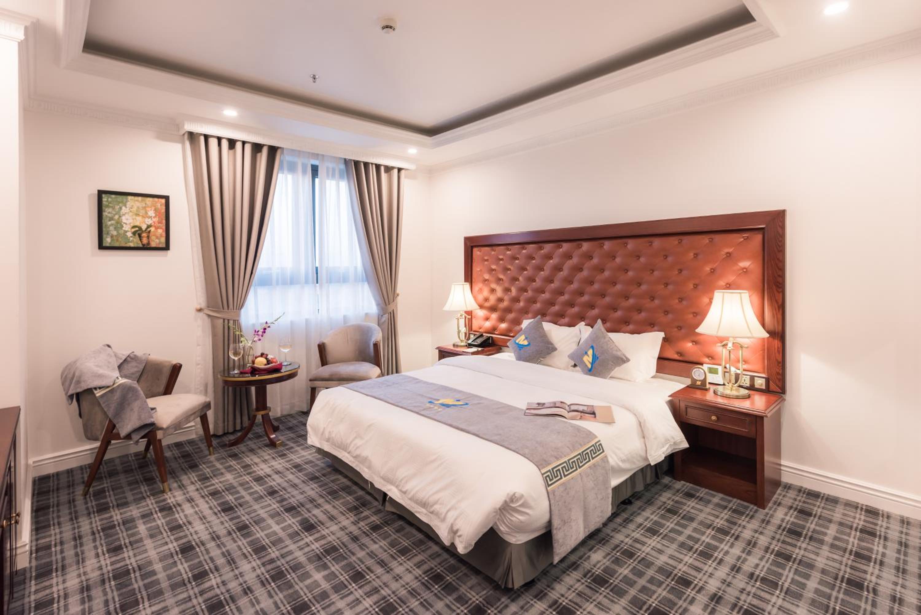 Superior King Room - Photo 3