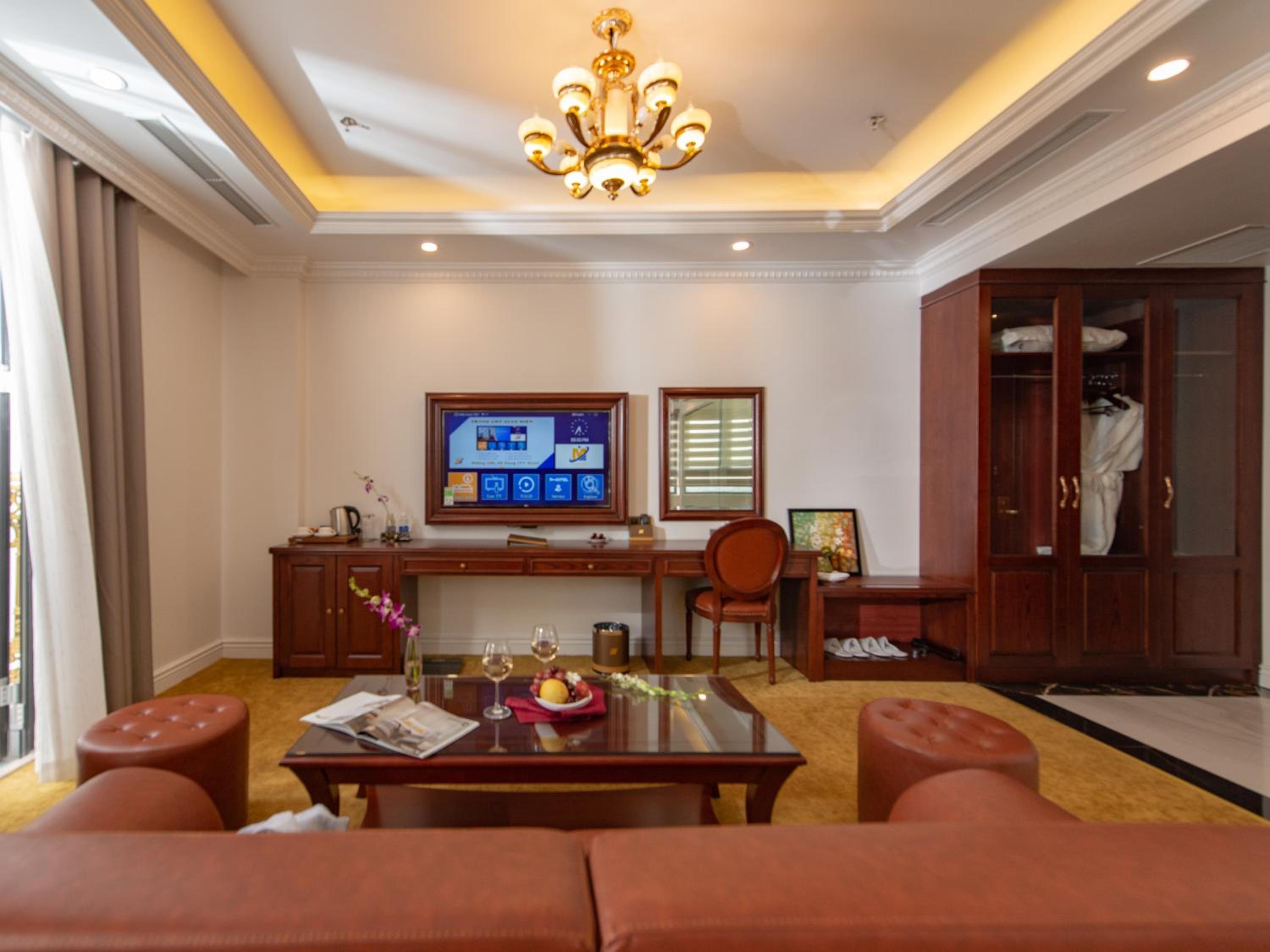 Deluxe Room - Photo 3