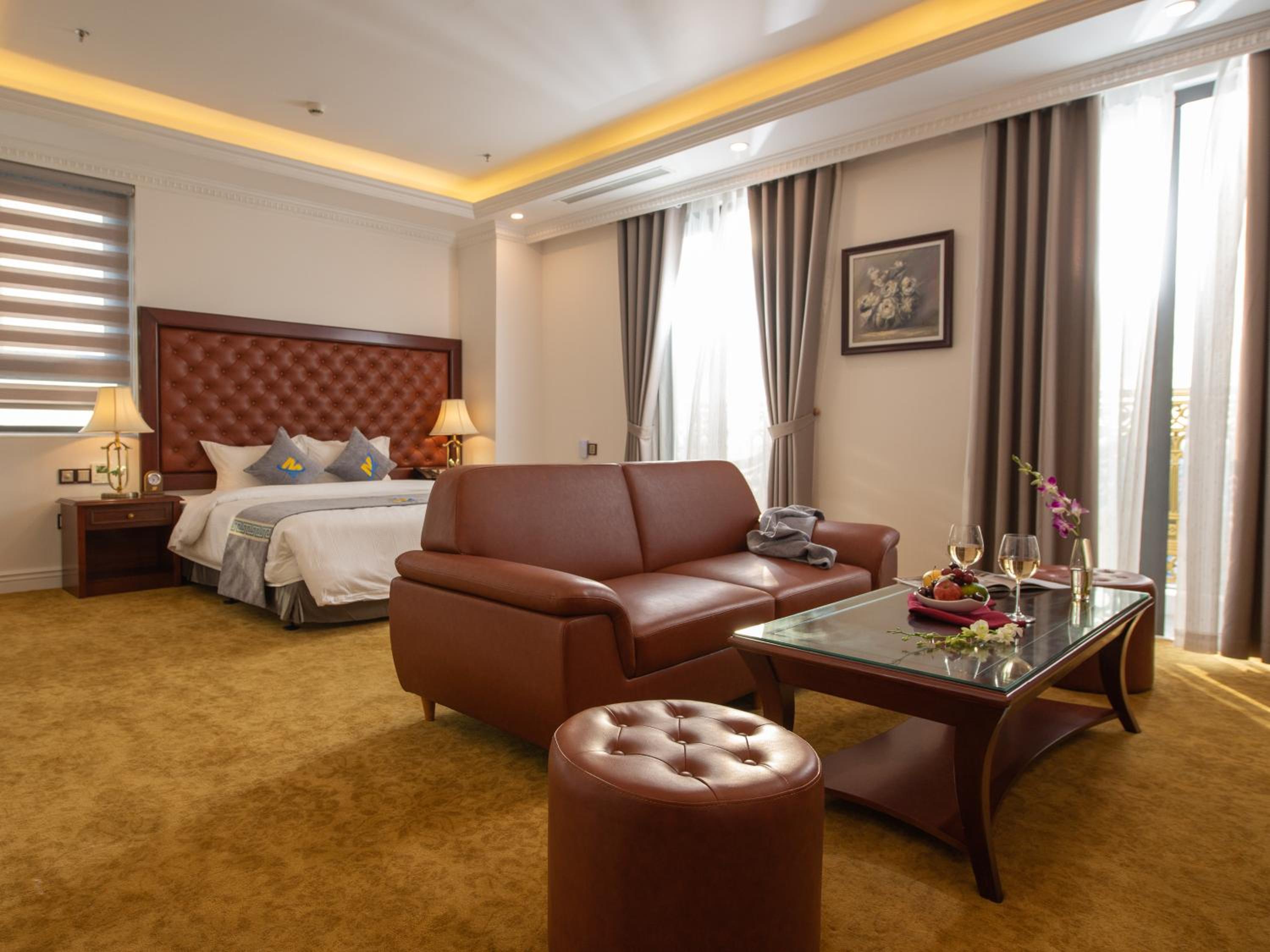 Deluxe Room - Photo 4