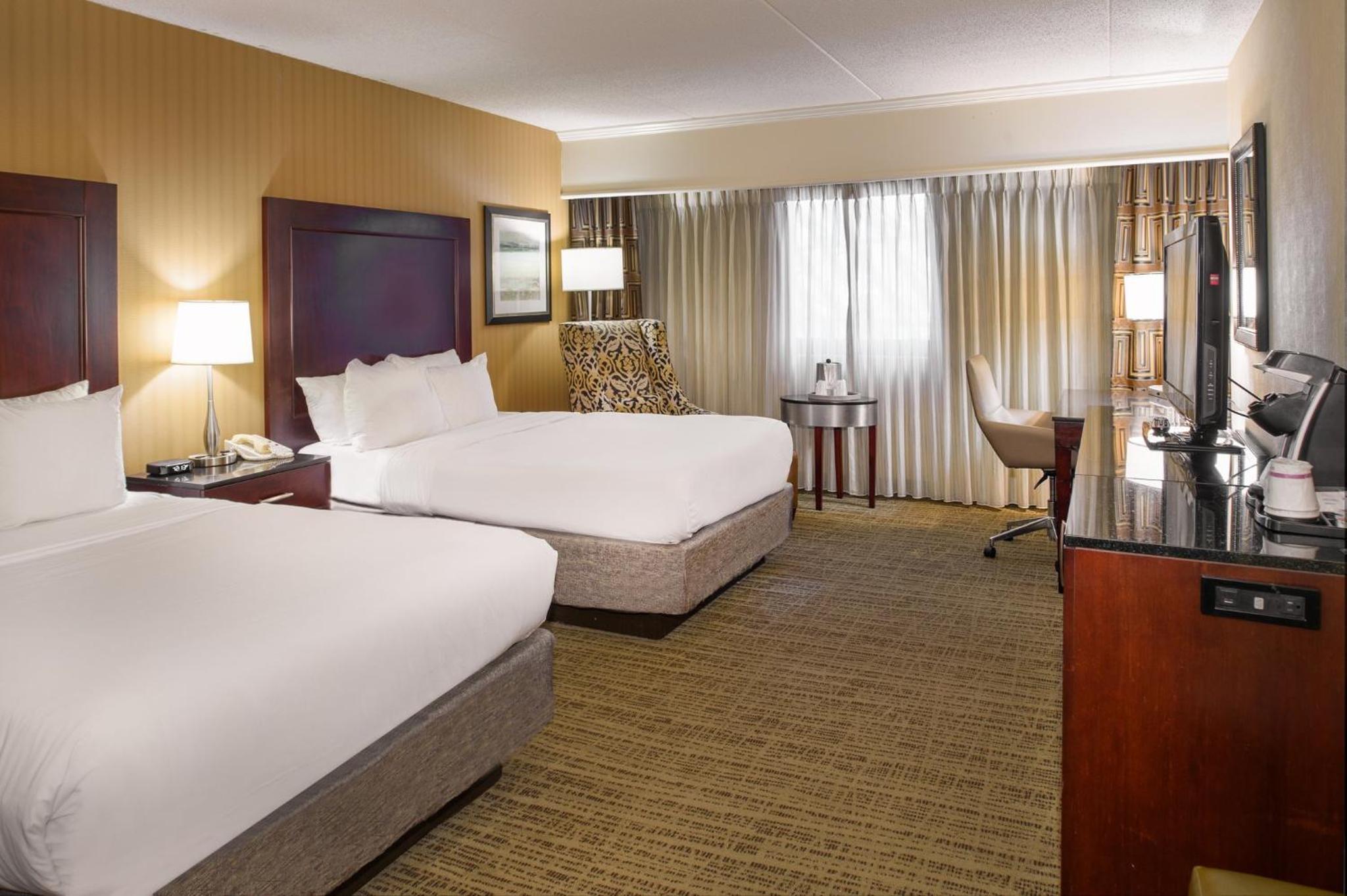 Standard Double Room with Two Double Beds - Photo 5