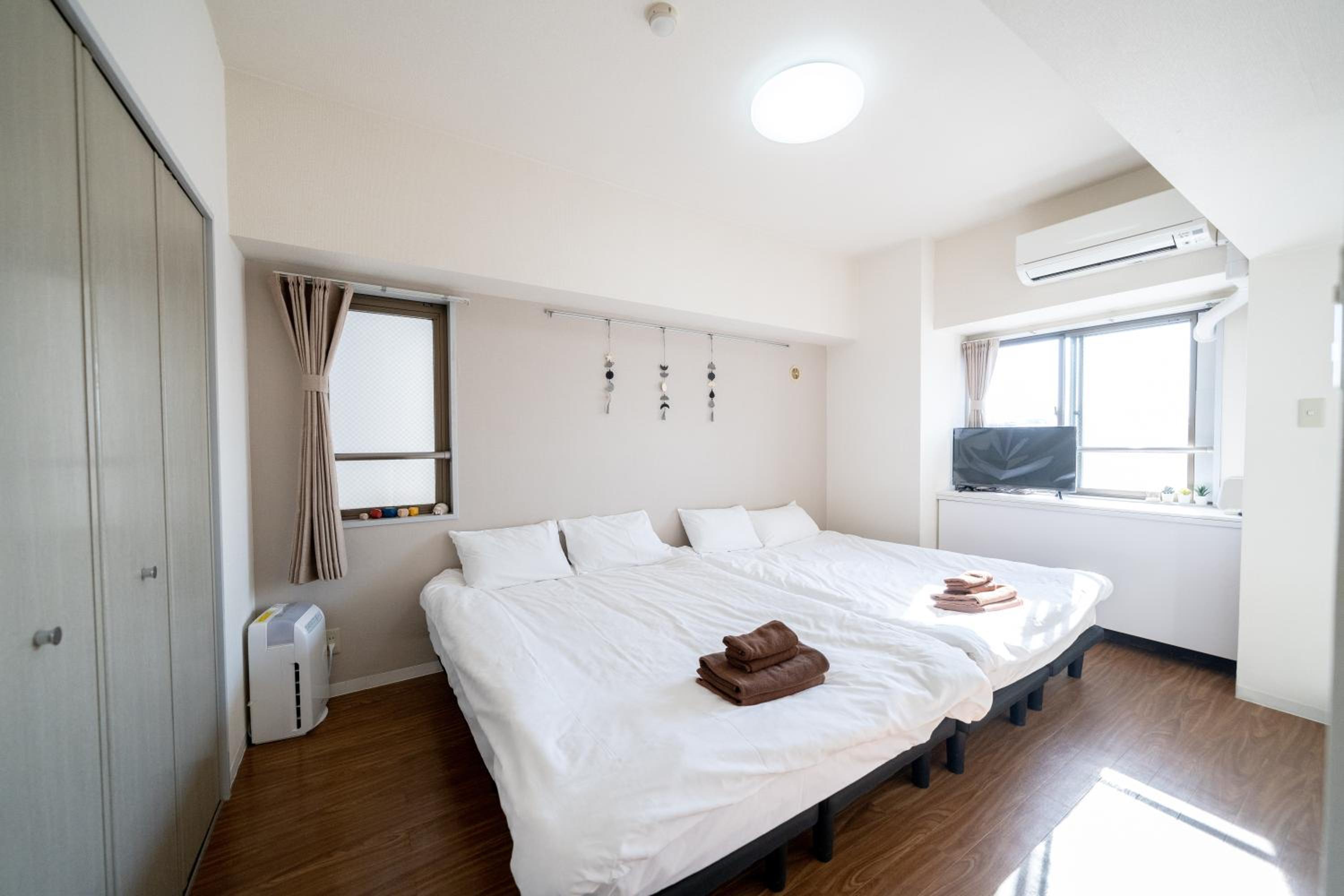 Quadruple Room with Private Bathroom photo 1