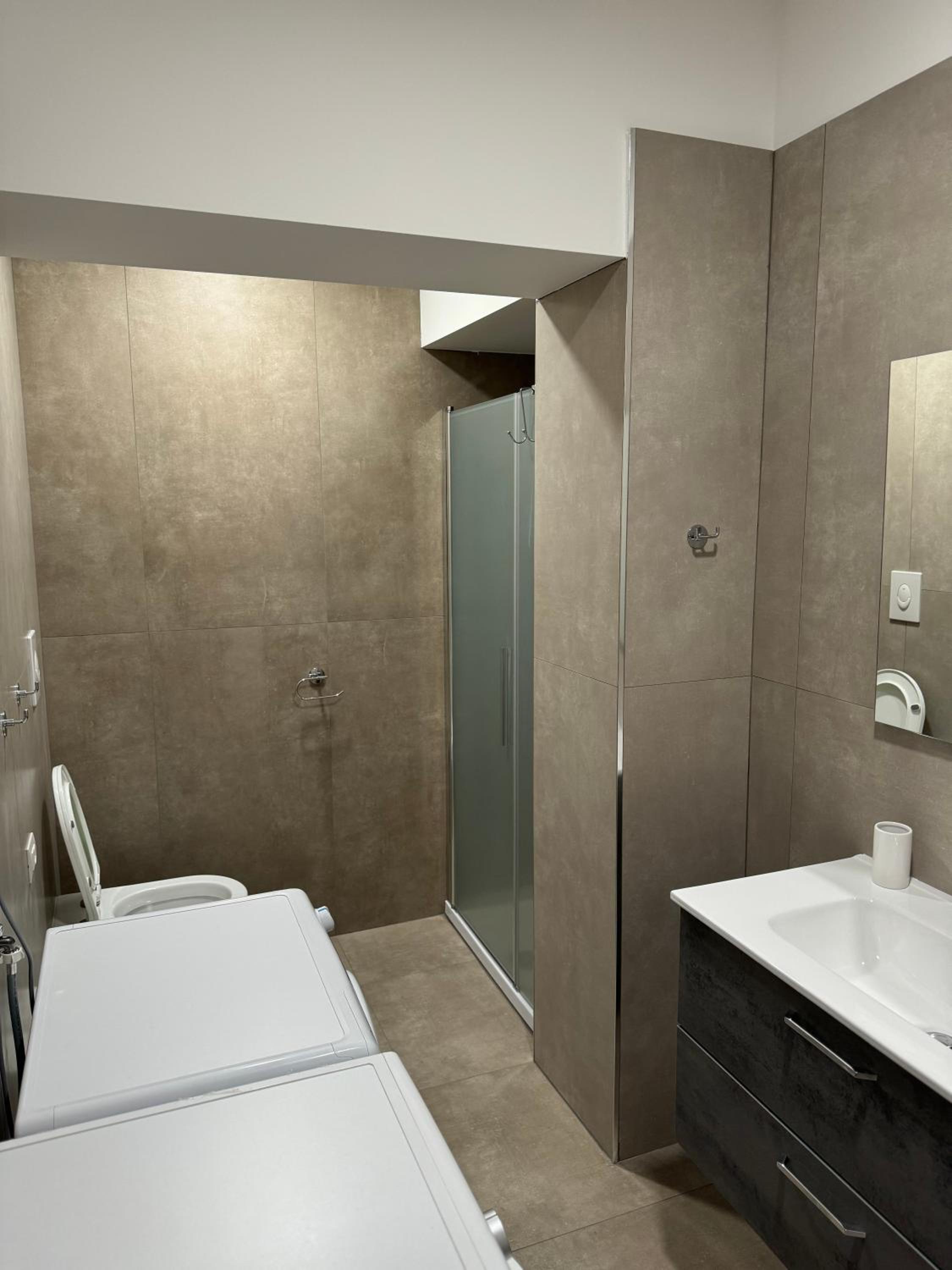 Apartment - Ground Floor photo 3