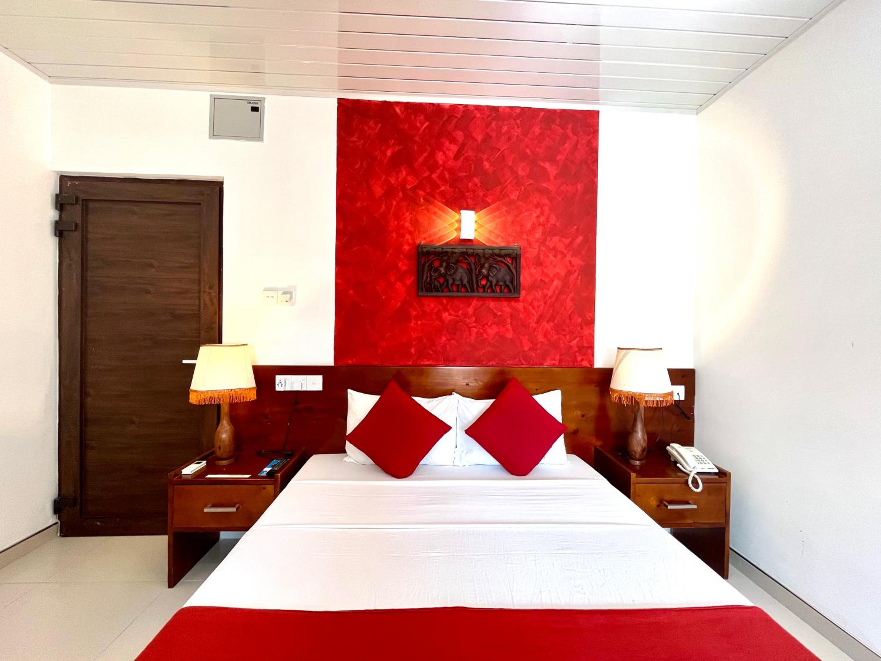 Deluxe Double Room photo 2