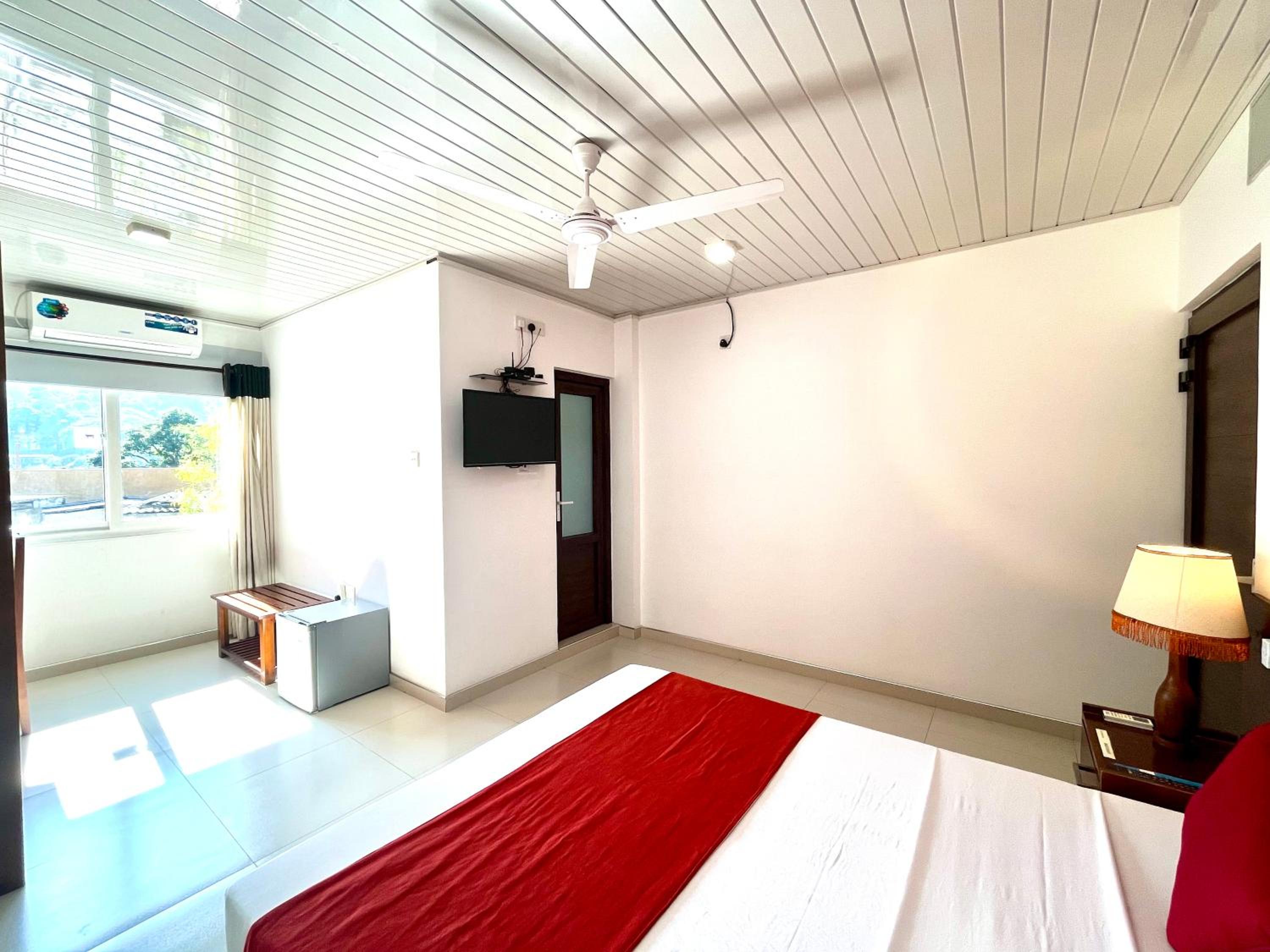 Deluxe Double Room photo 3