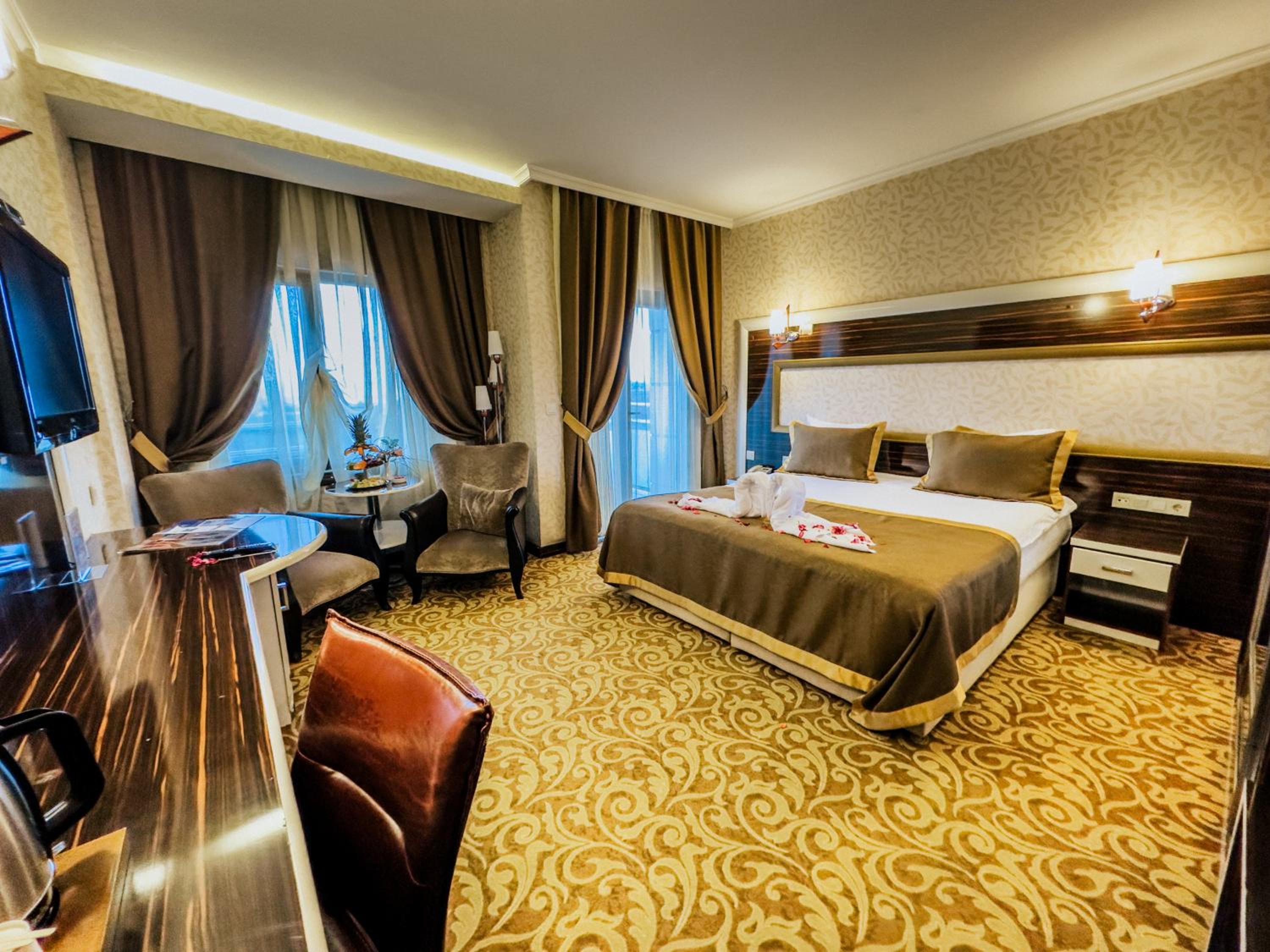 Deluxe Double Room photo 2