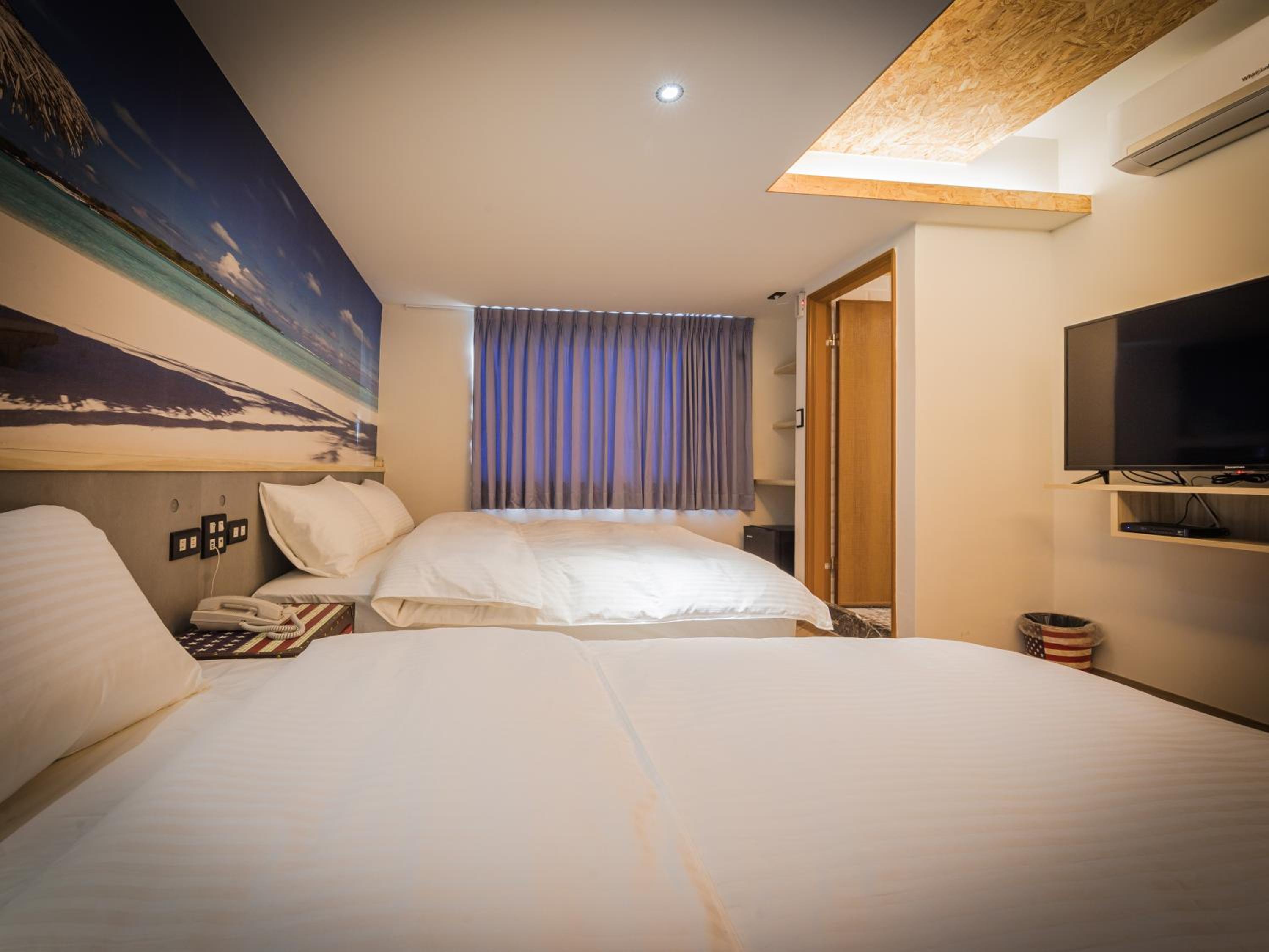 Triple Room with Bath photo 3