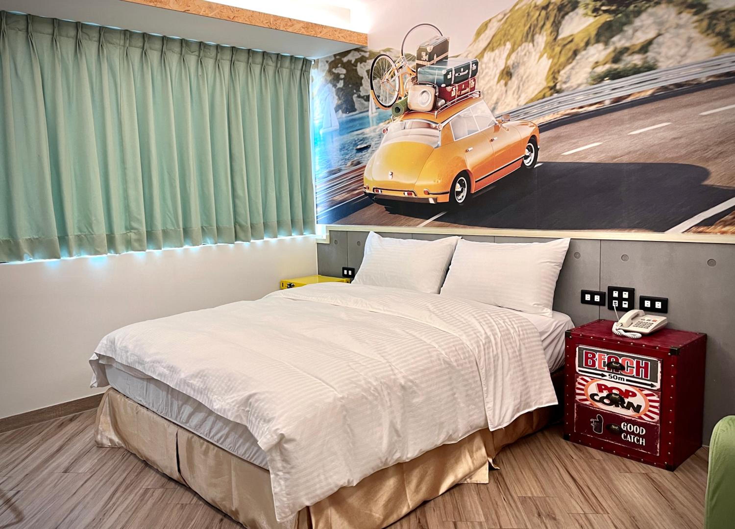 Large Double Room photo 2
