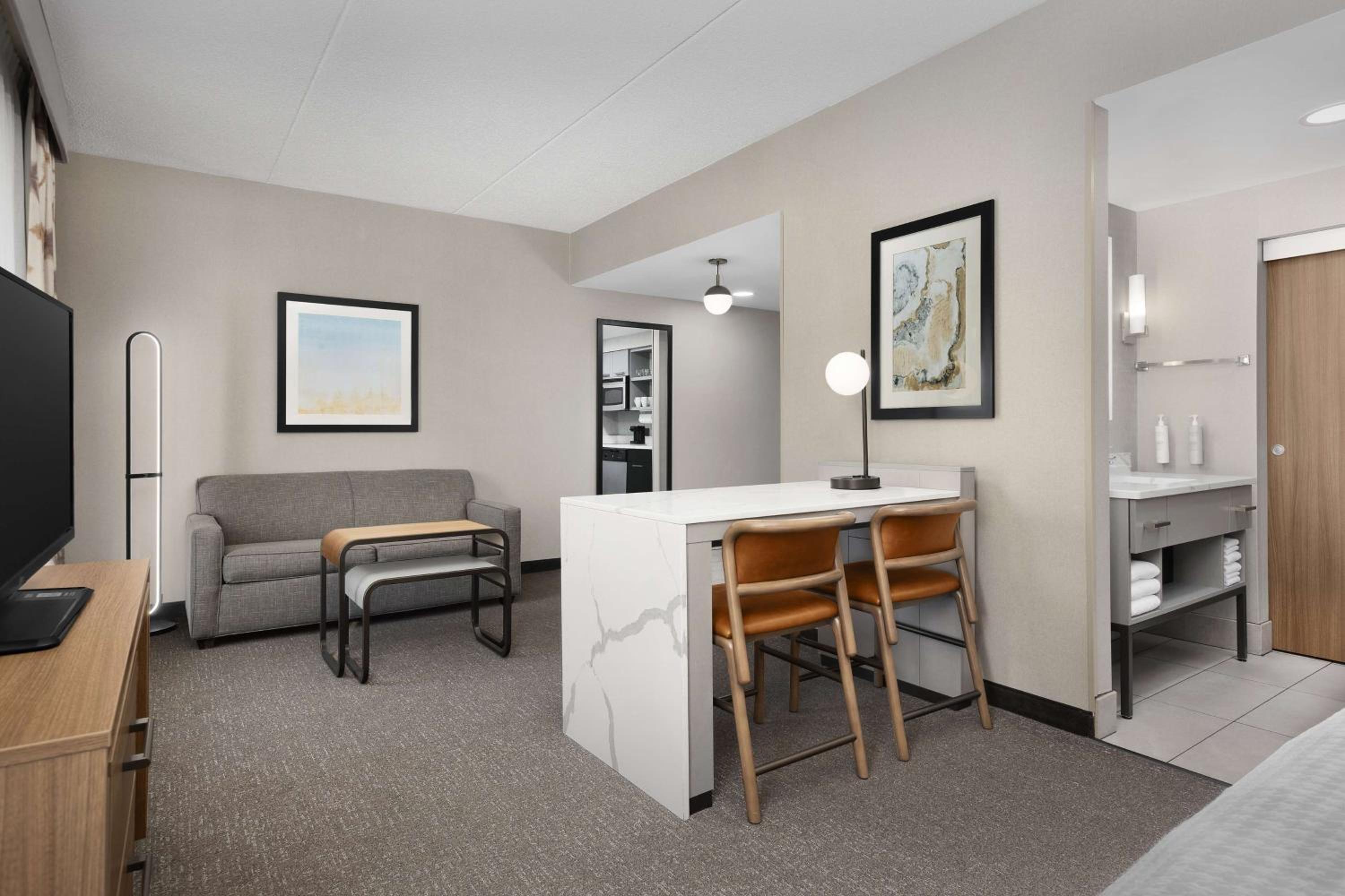 Non-Smoking King Studio Suite - Photo 5