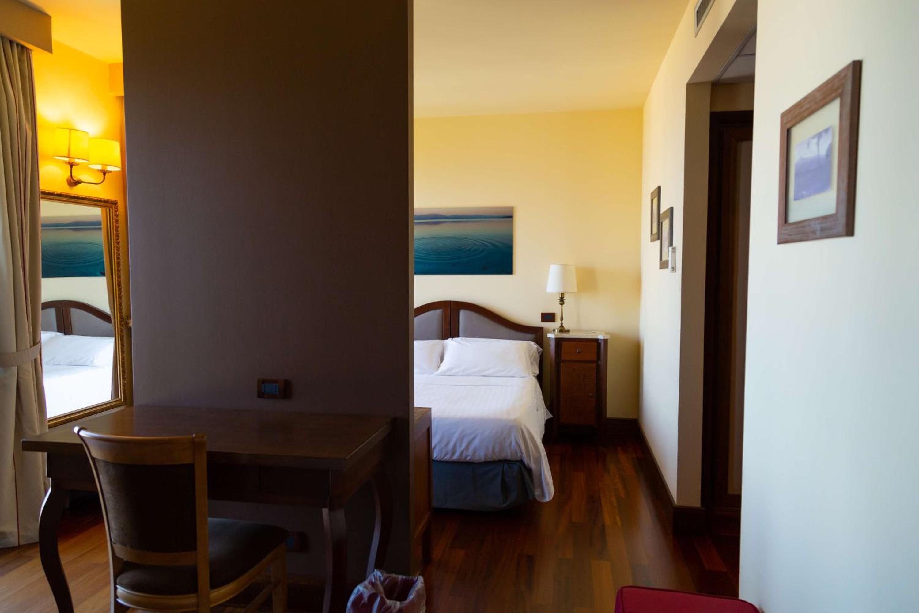 Junior Suite with whirlpool - Photo 7