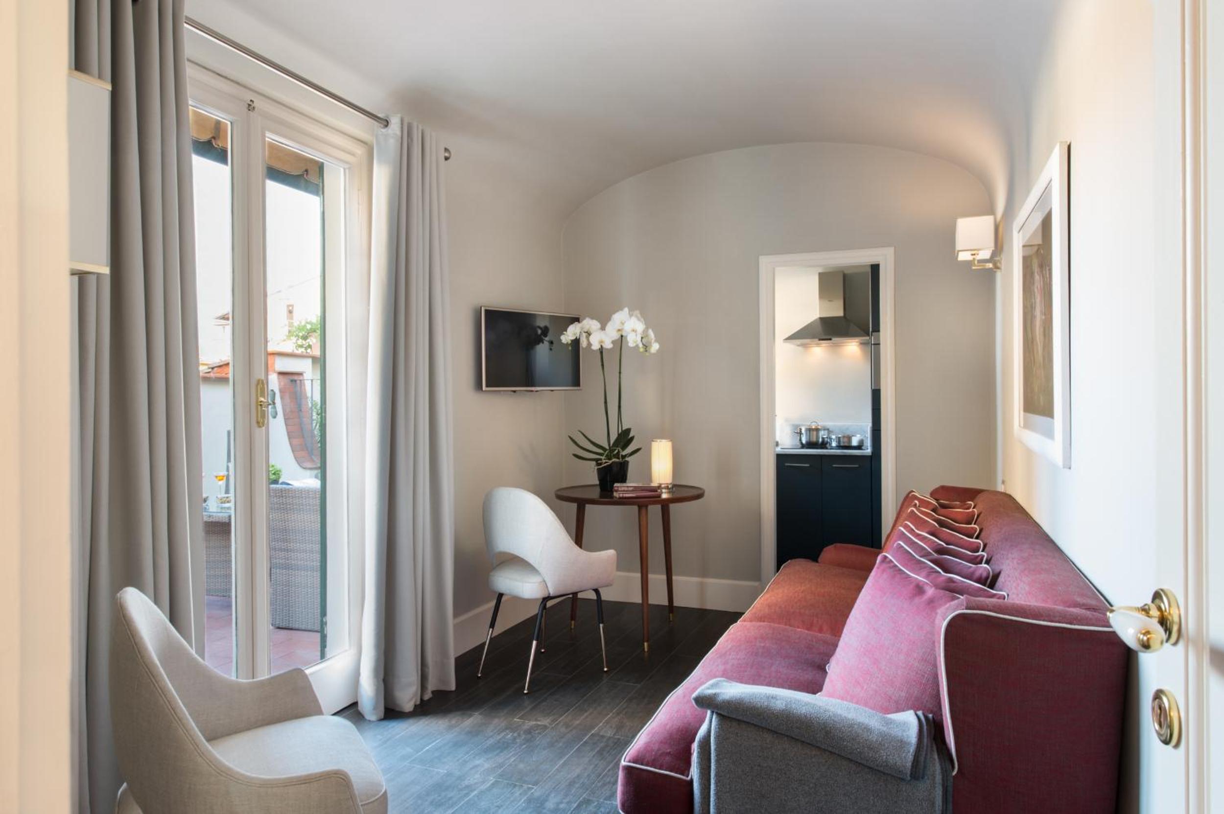 Deluxe Suite with Terrace photo 1