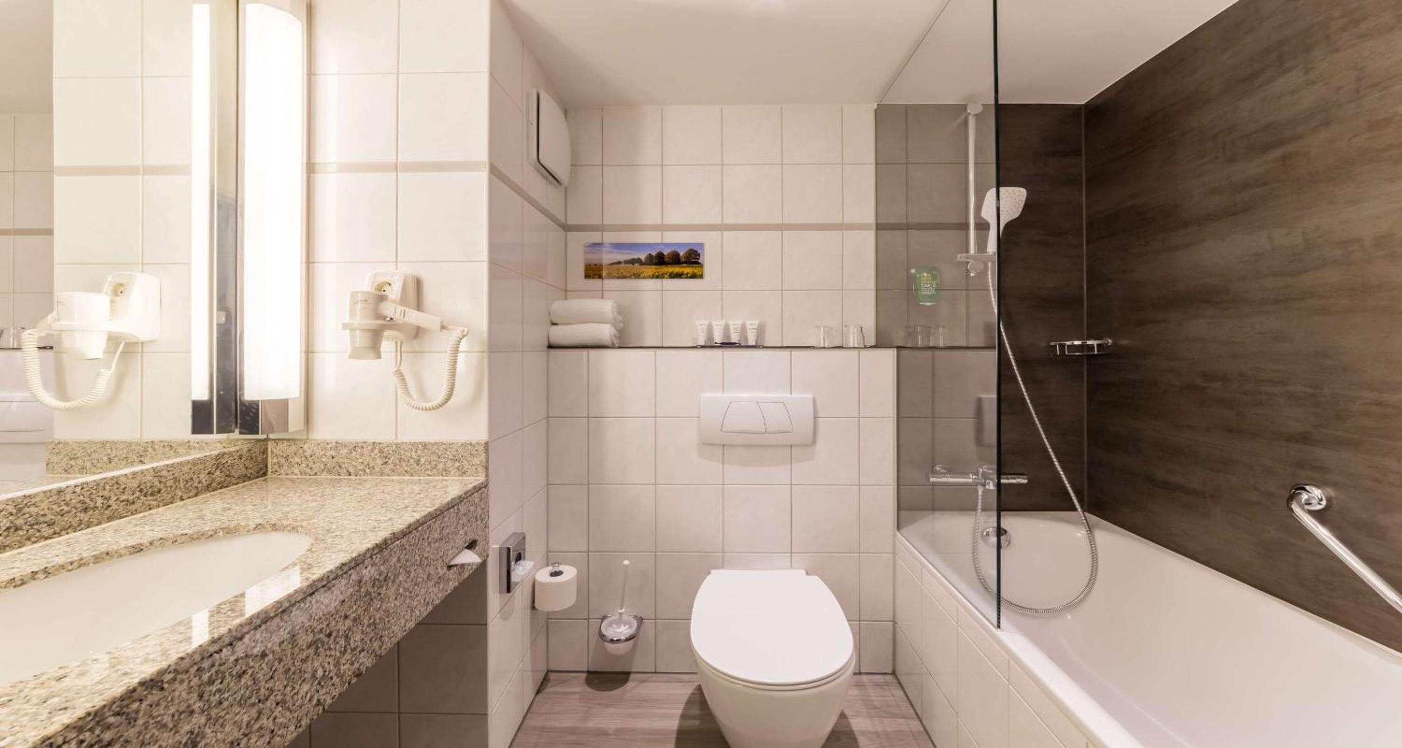 Superior Queen Room - Higher Floor/Non-Smoking