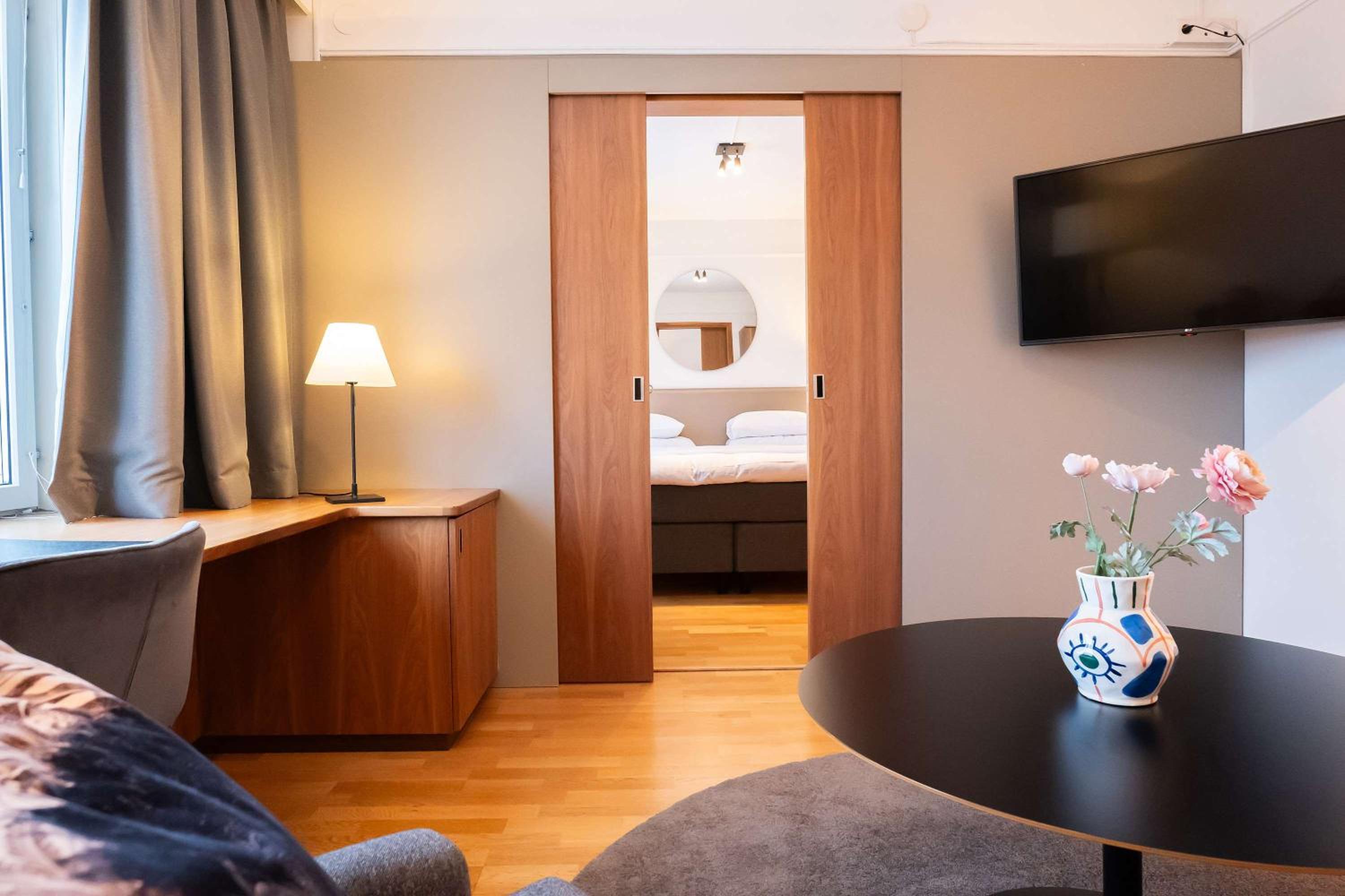 Junior King Suite - Photo 1