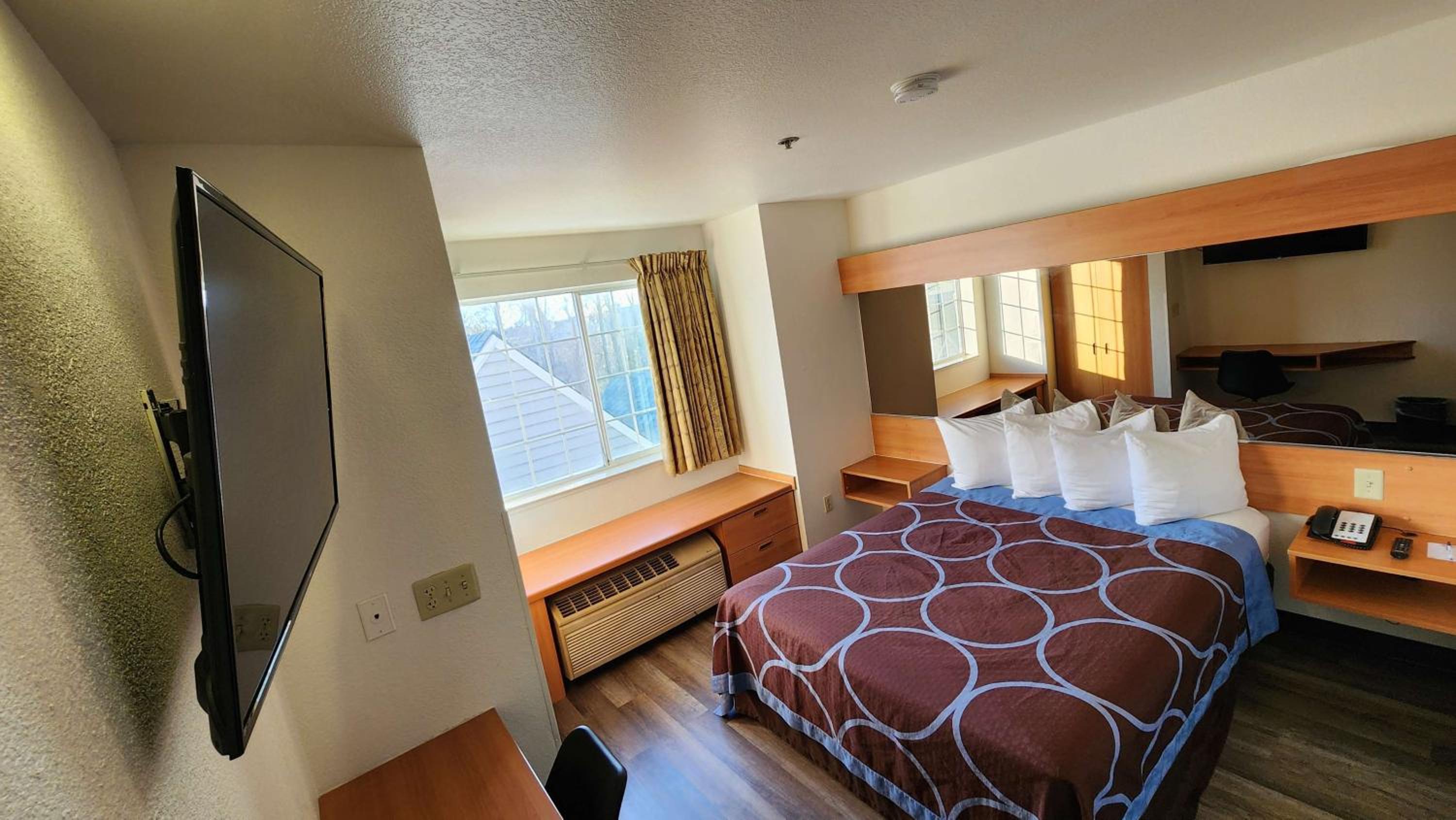 Queen Room - Photo 5