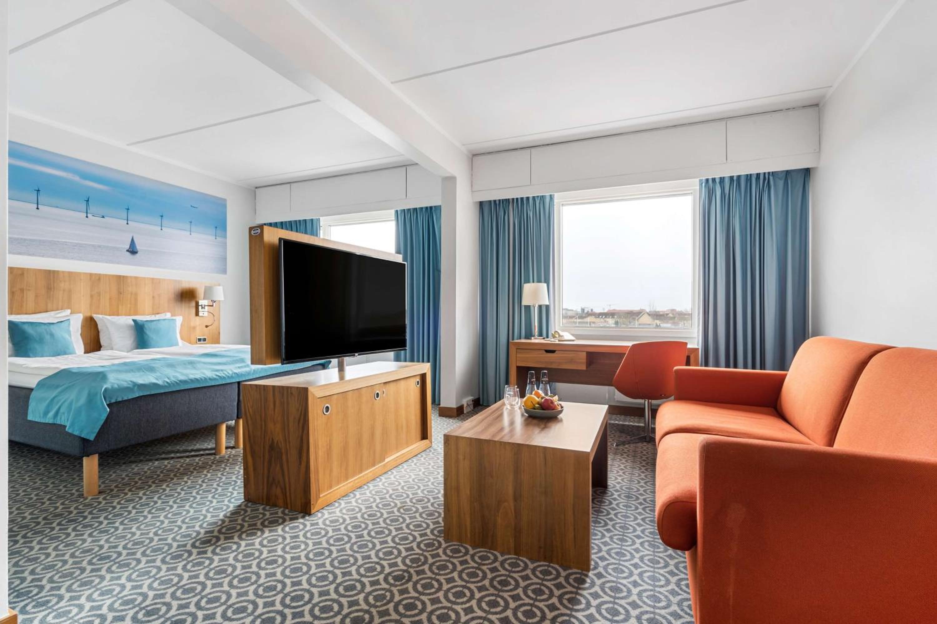 Junior King Suite