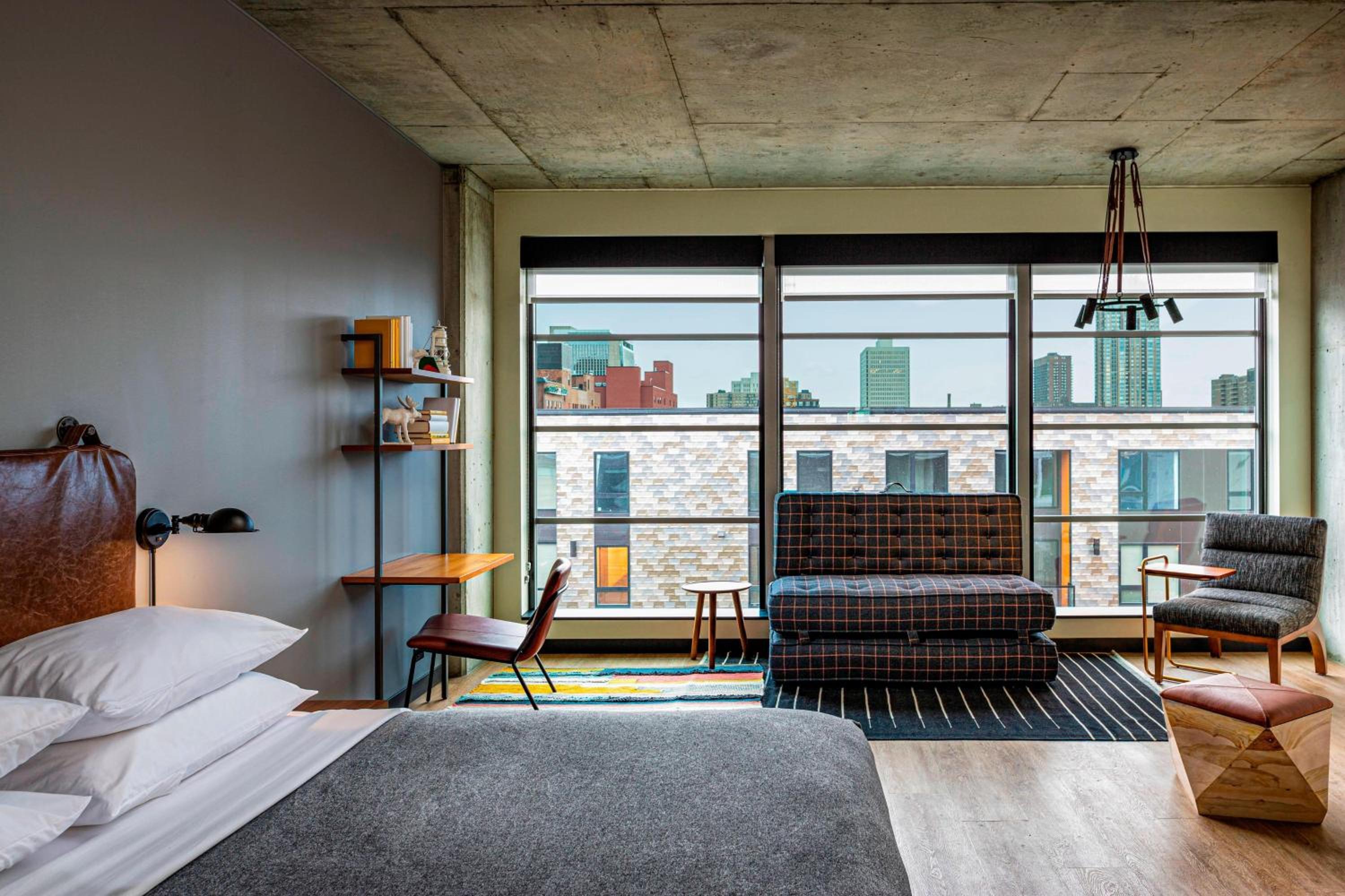 Studio with King Bed - Hearing Accessible