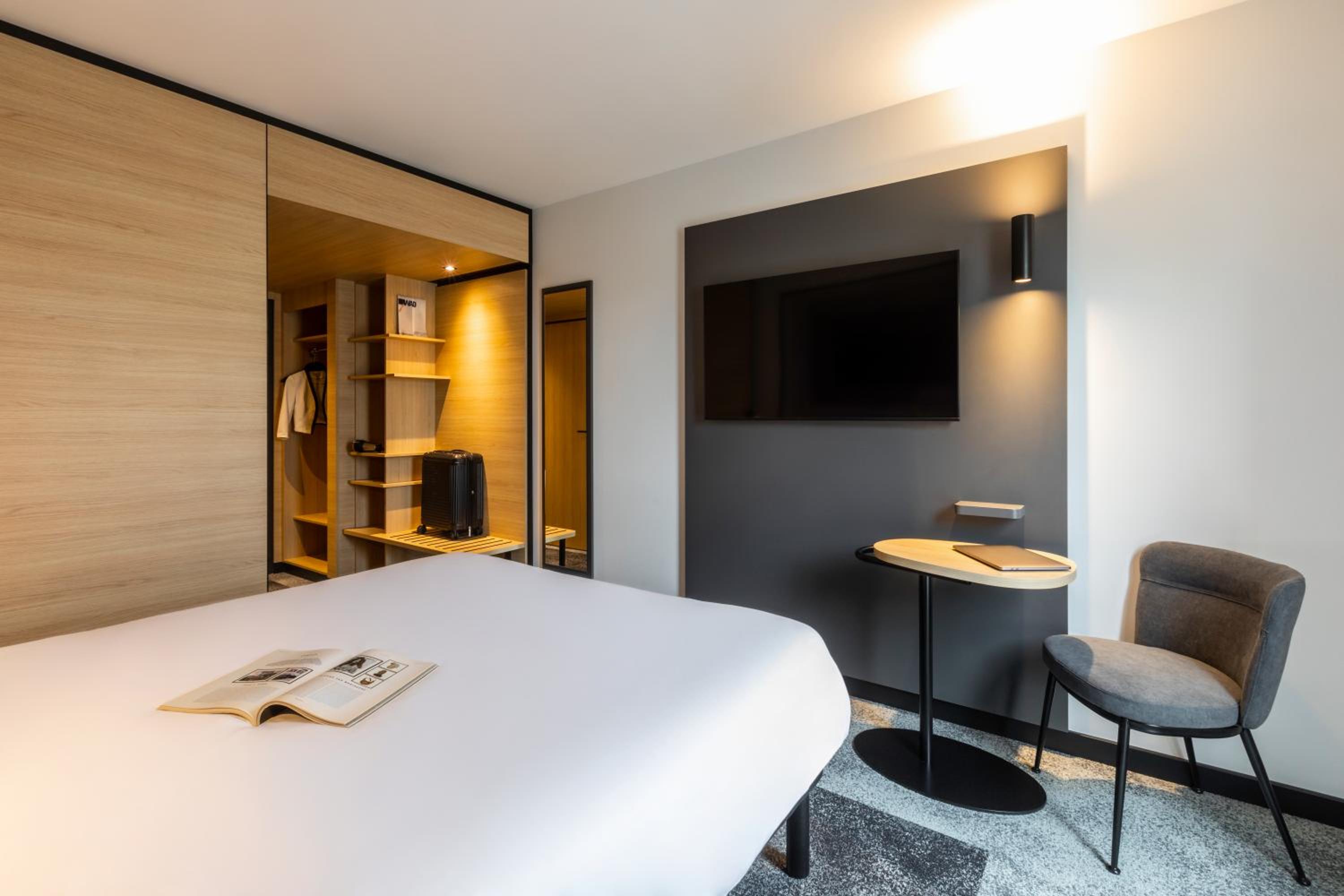 Standard Double Room - Photo 4