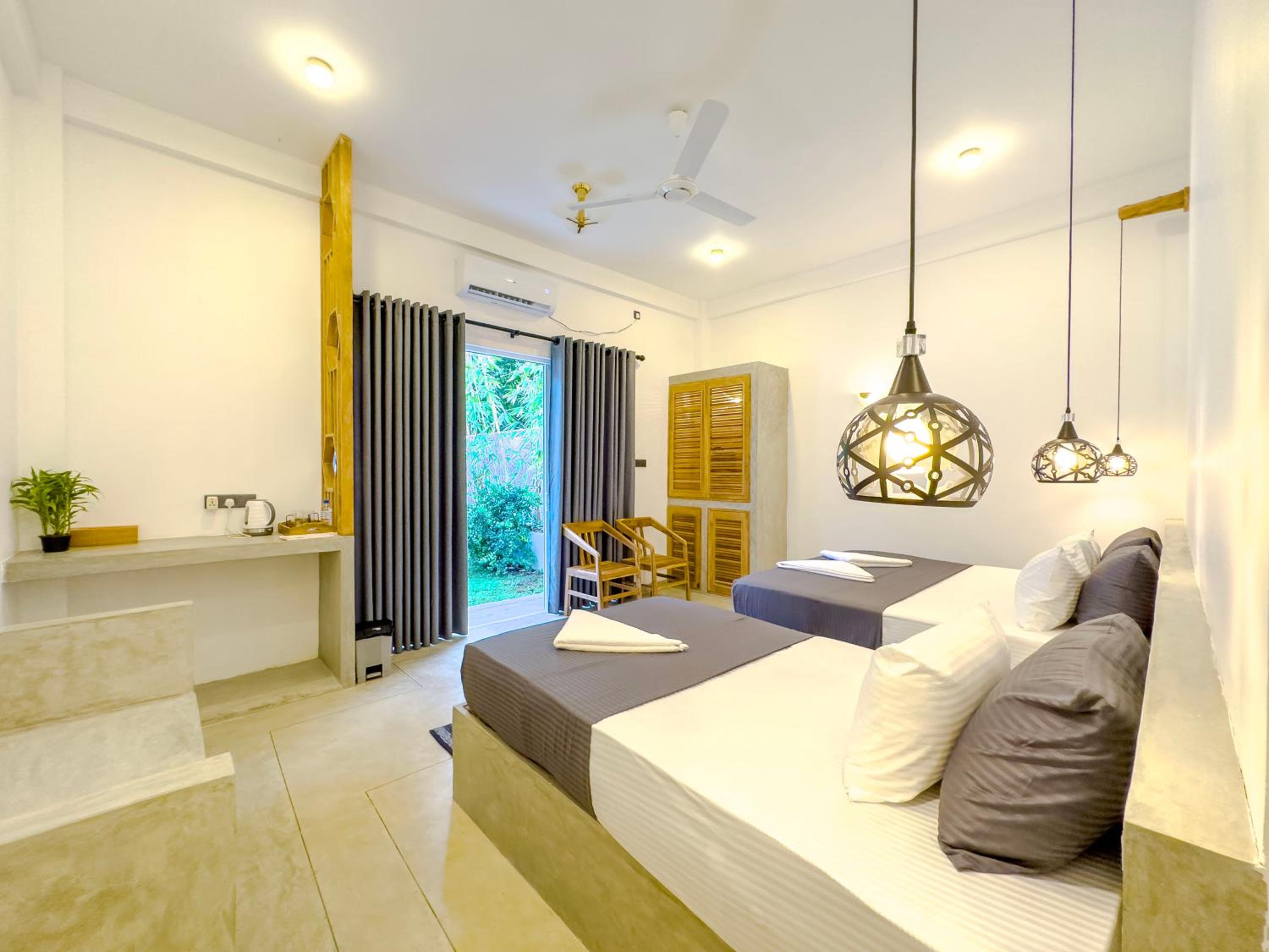 Deluxe Family Room