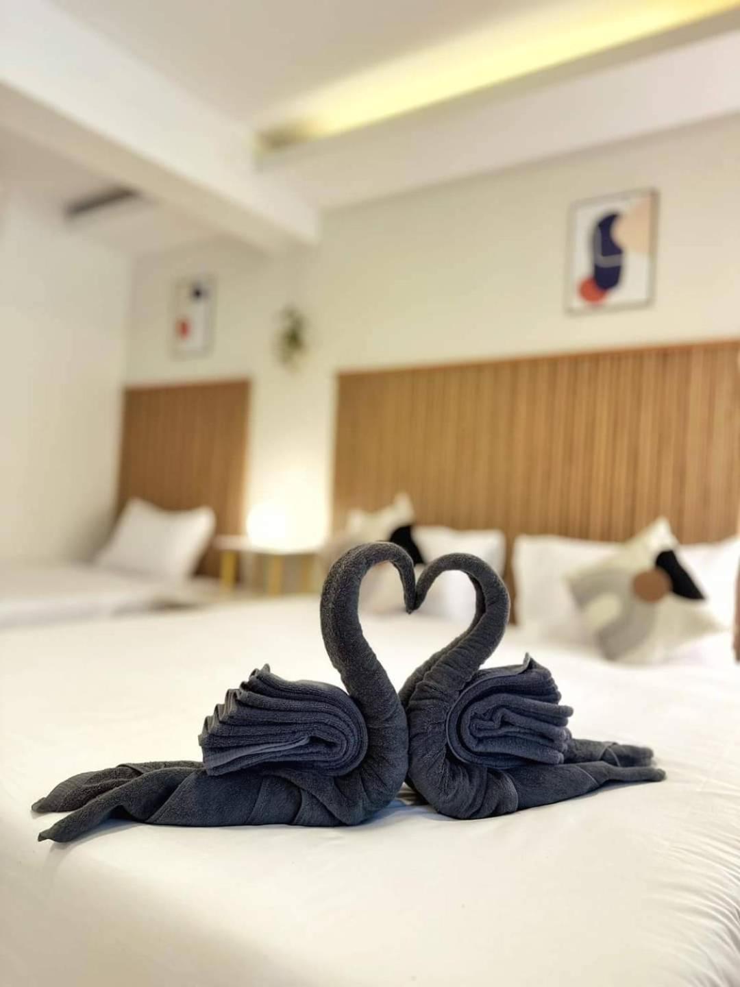 Deluxe Family Room - Photo 3