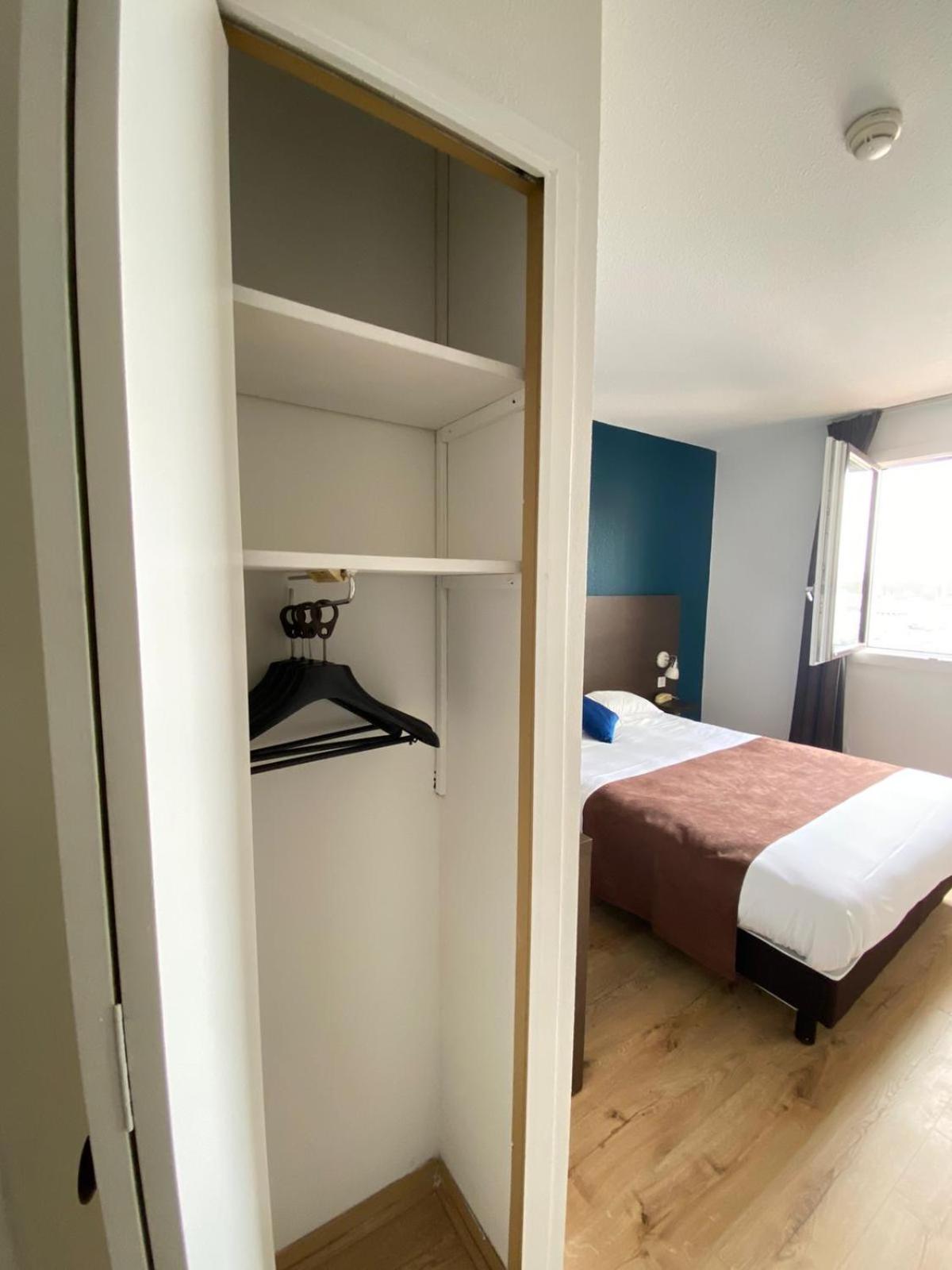 Double Room - Photo 3
