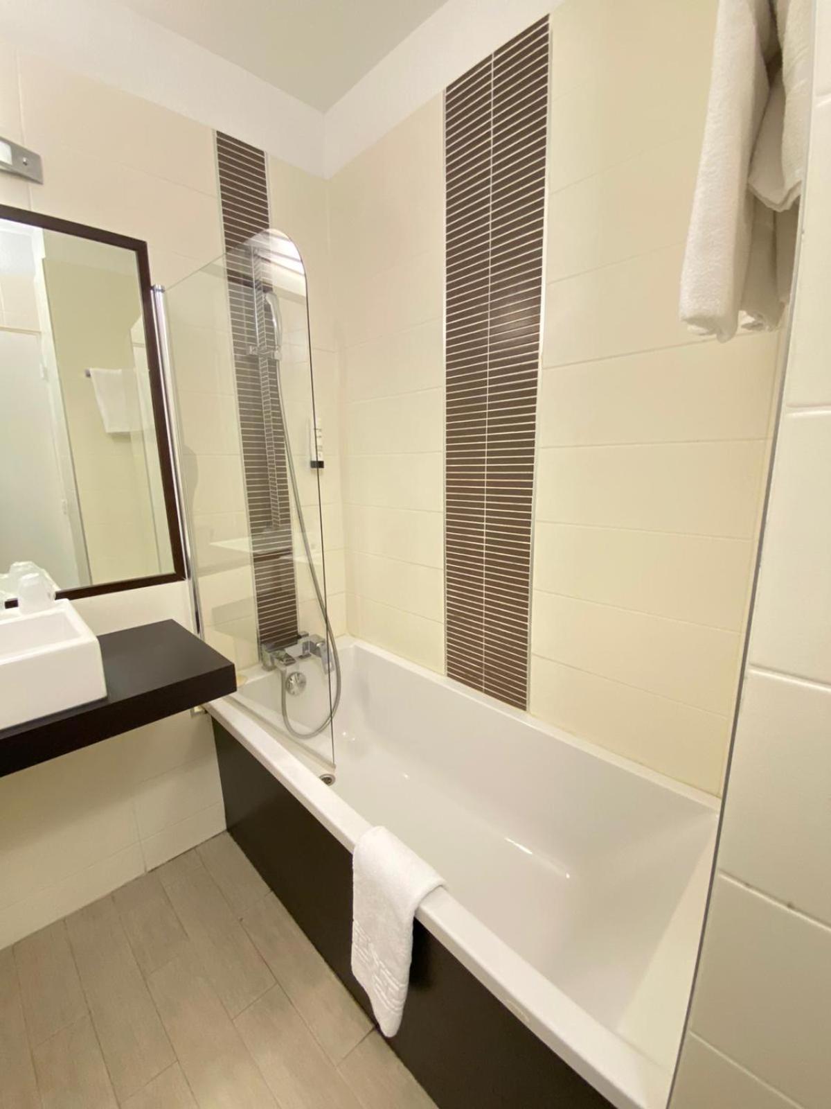 Quadruple Room - Photo 2