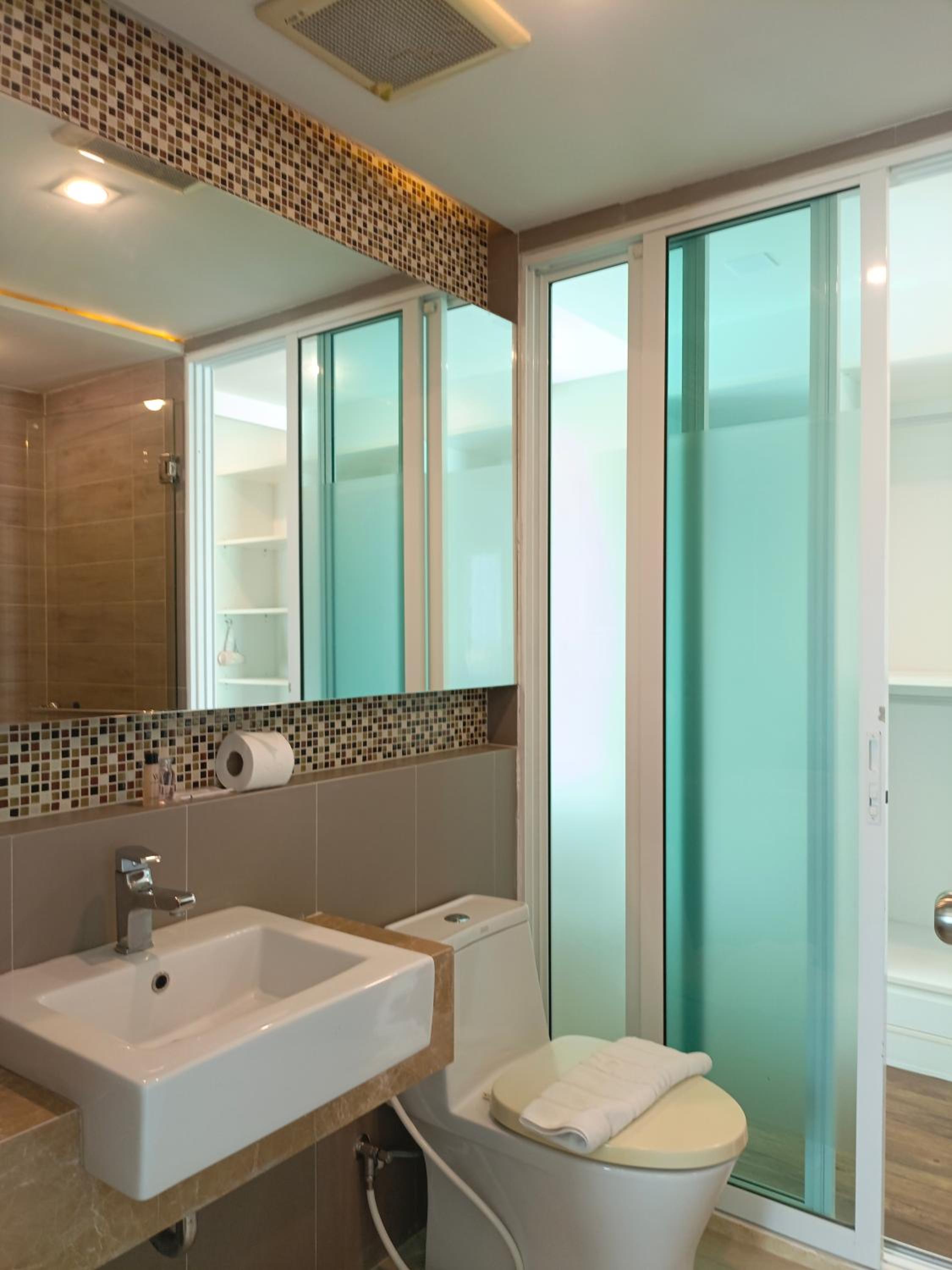 Family Suite with Balcony photo 2