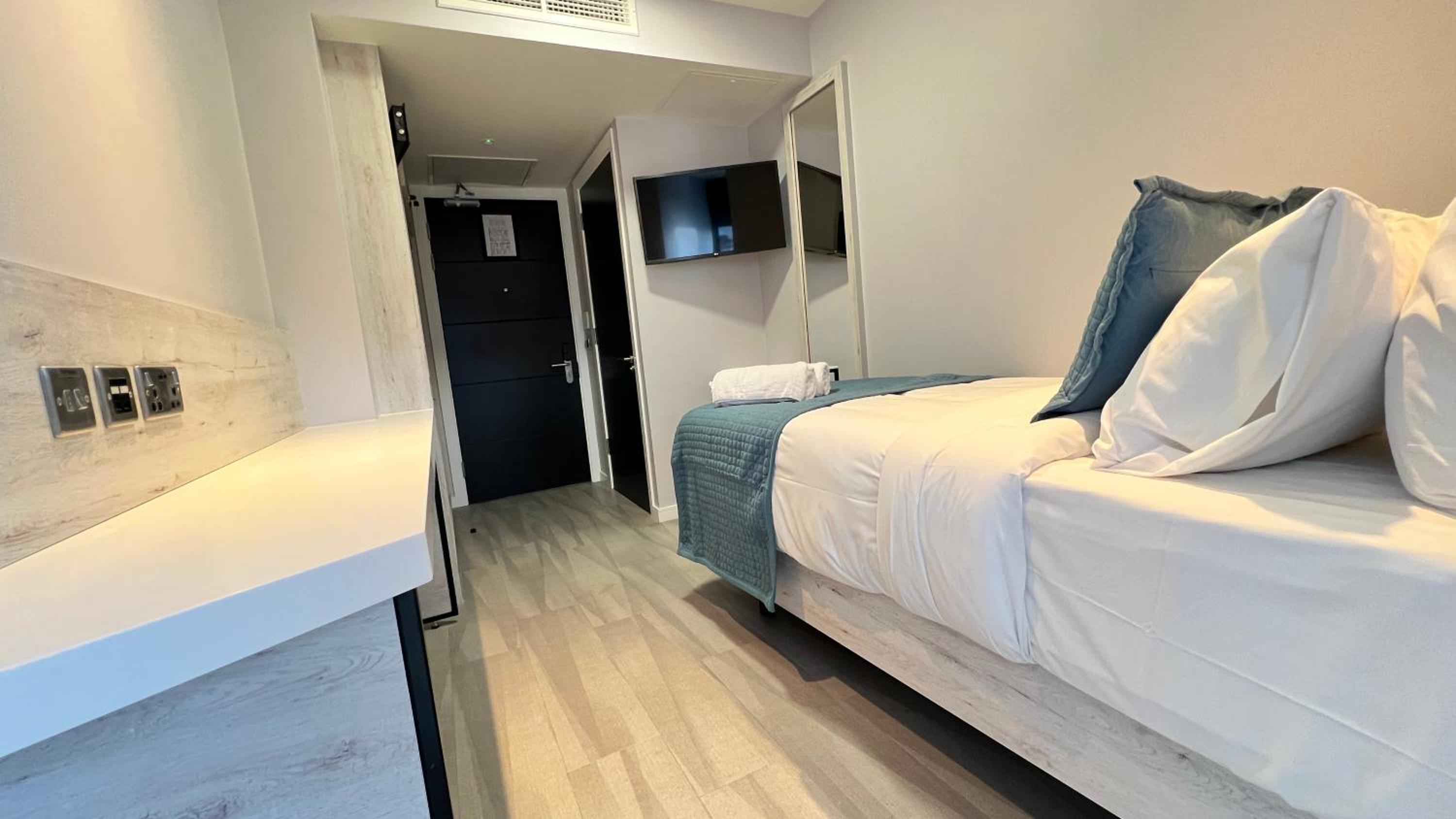 Single Room photo 3