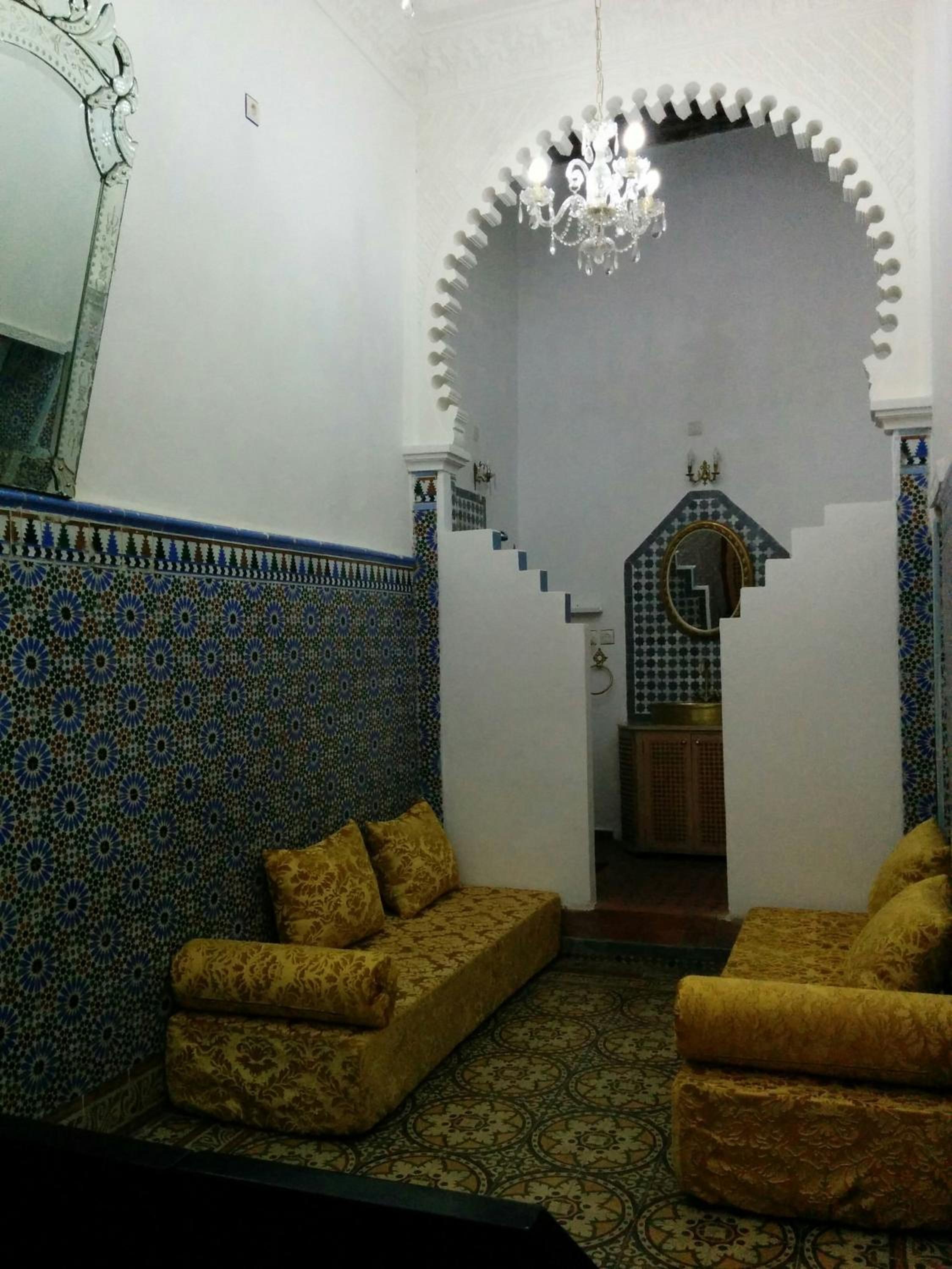 Large Double Room - Photo 1