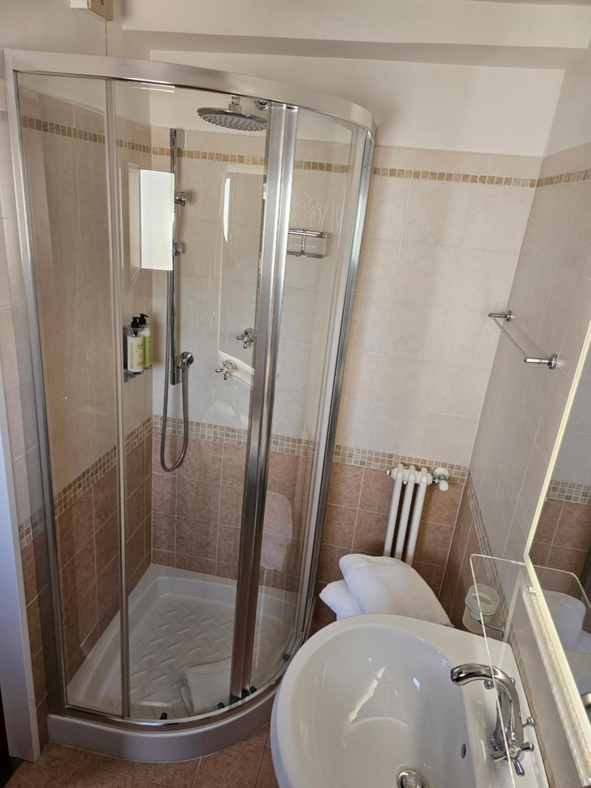 Small Double Room photo 2