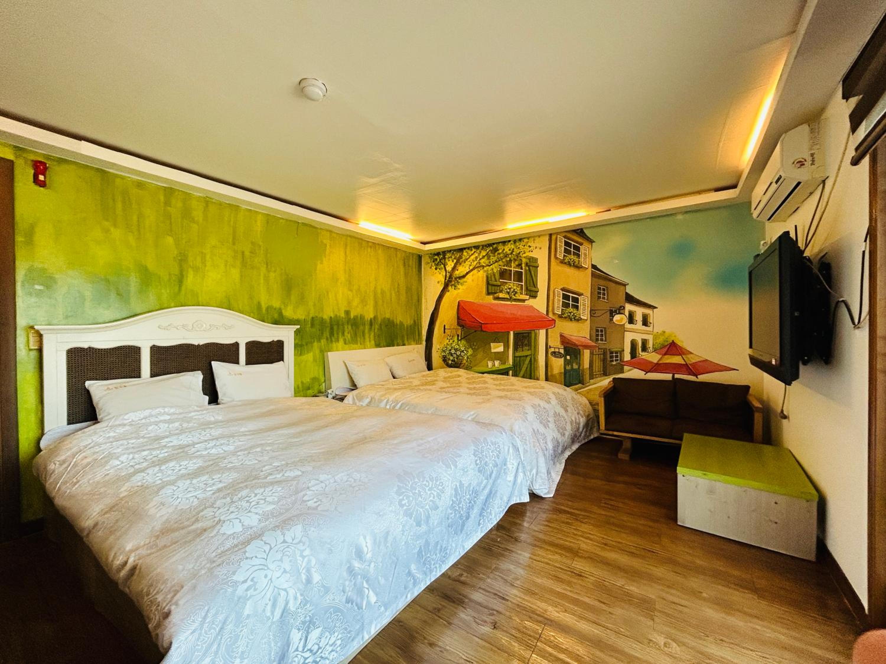 Twin Room - Photo 2