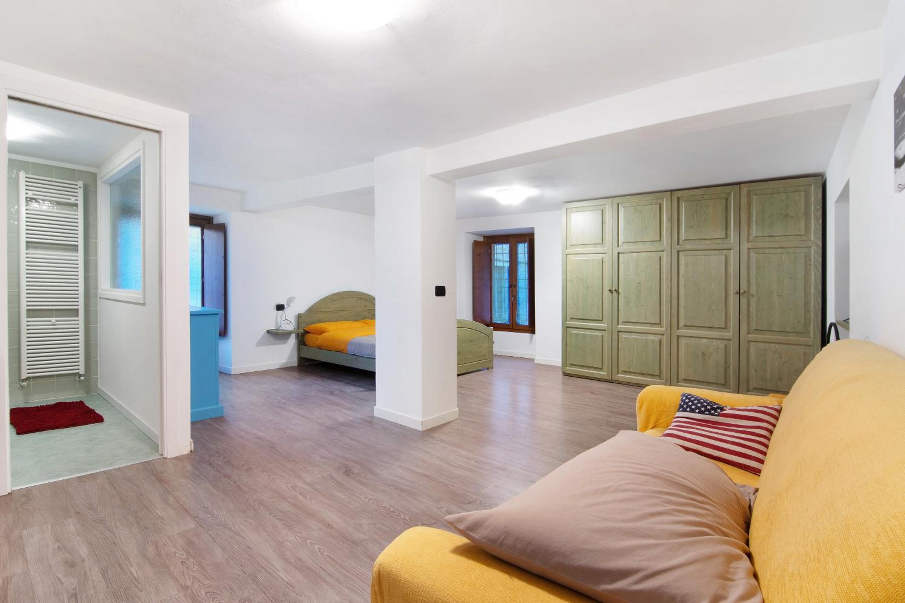 Superior One-Bedroom Apartment