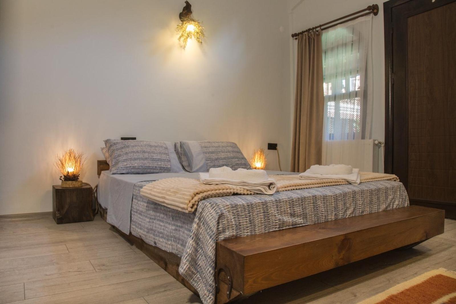 Deluxe Room - Photo 1