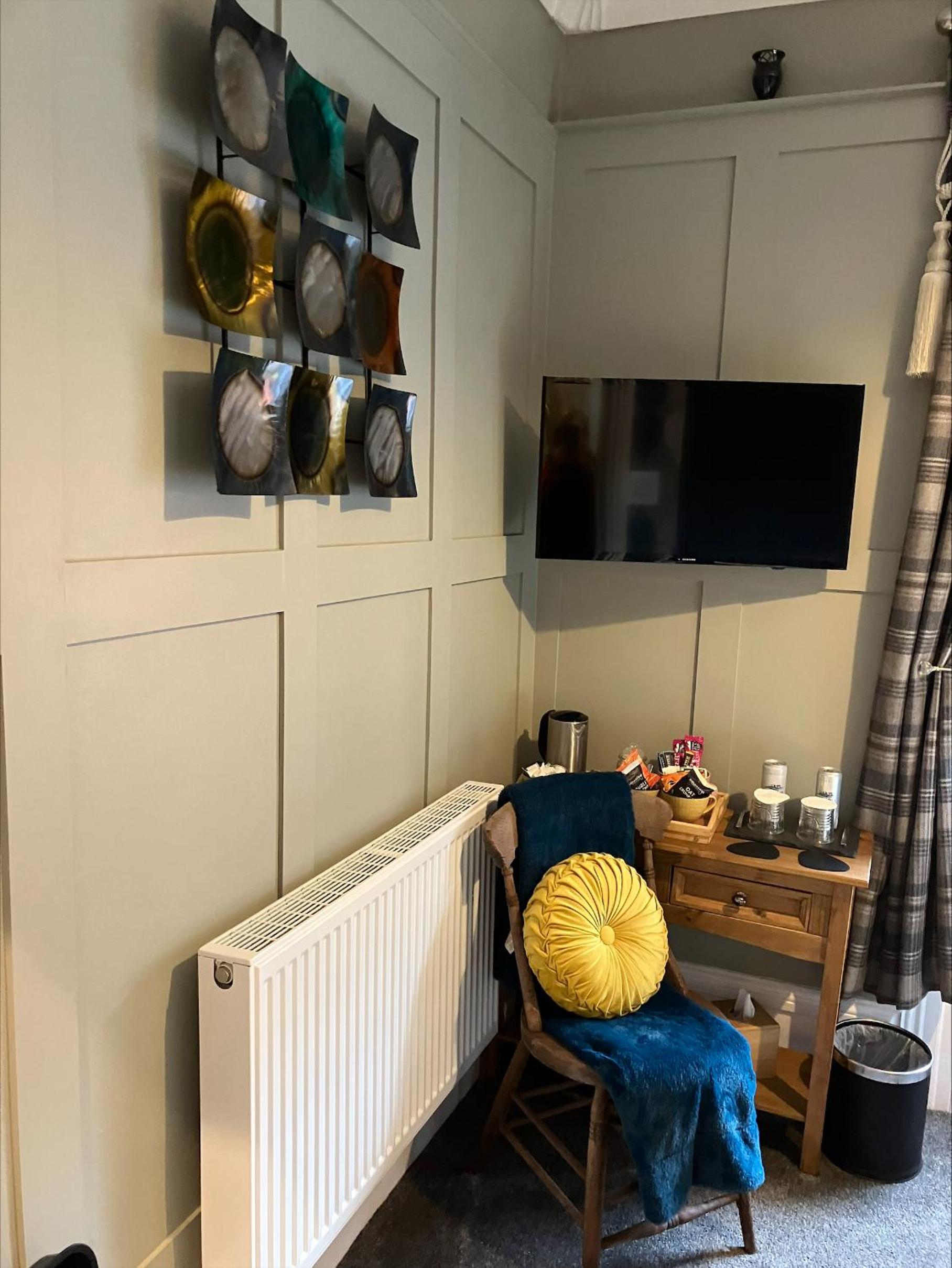 Double Room - Photo 8