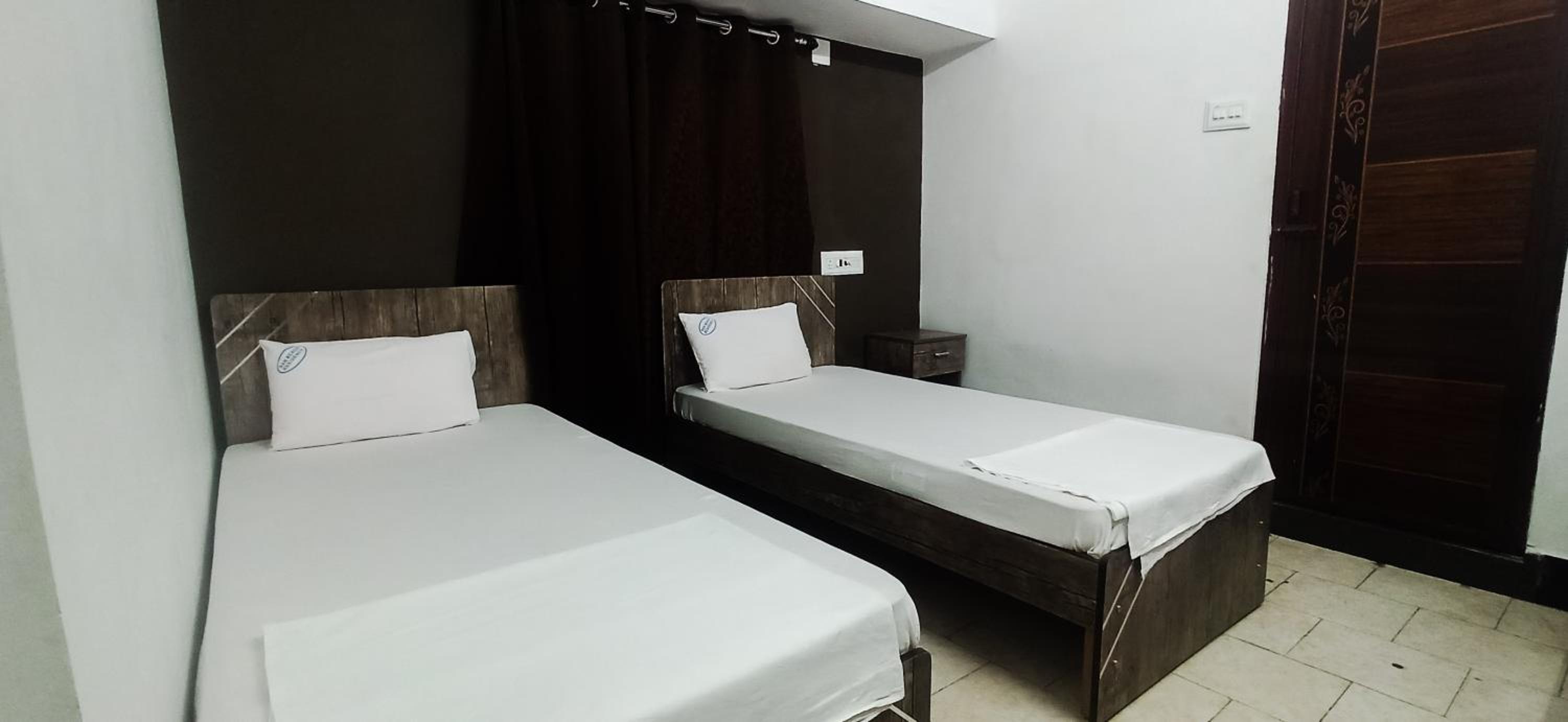 Standard Twin Room photo 3