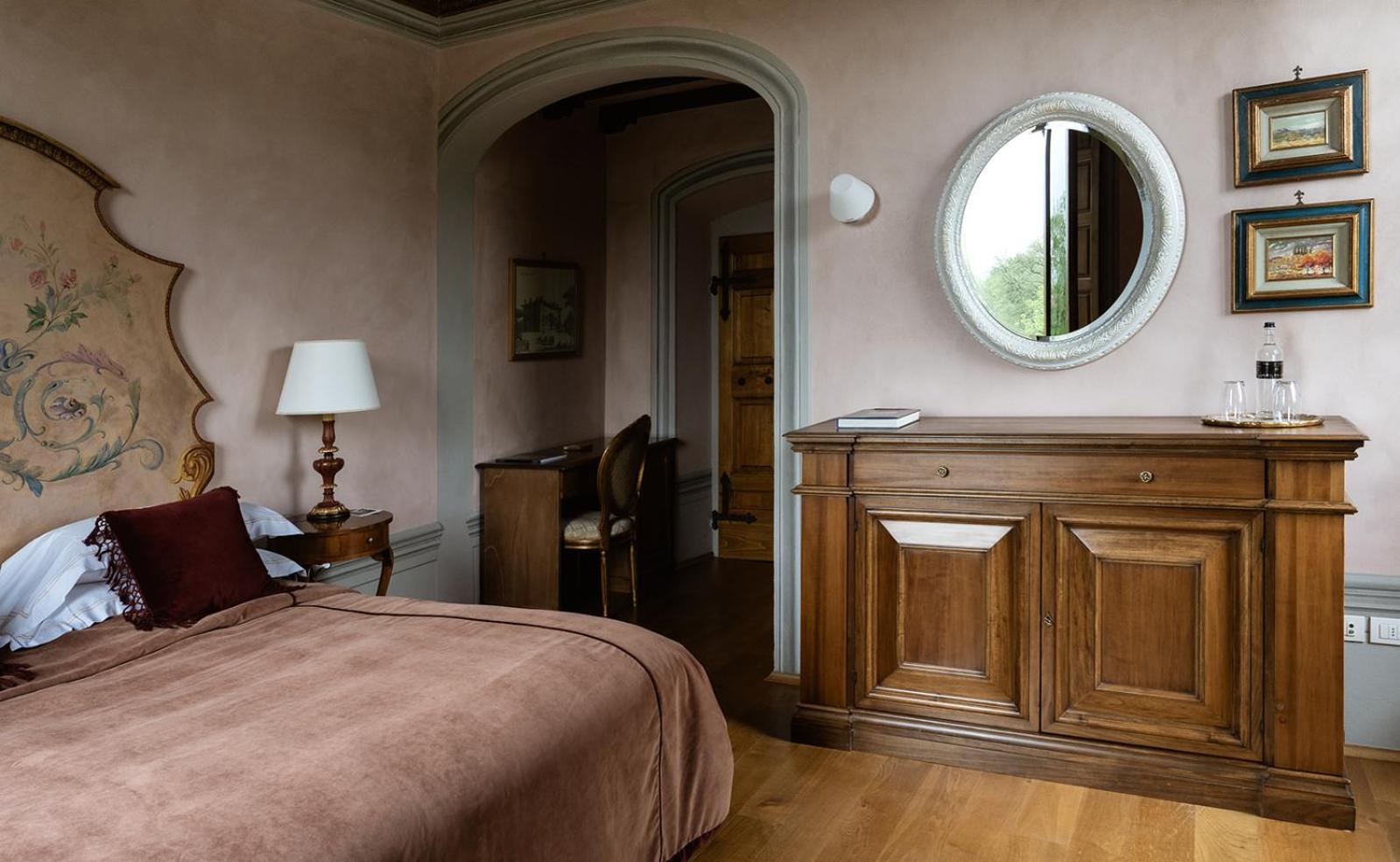 Double Room with Private Bathroom - Photo 2