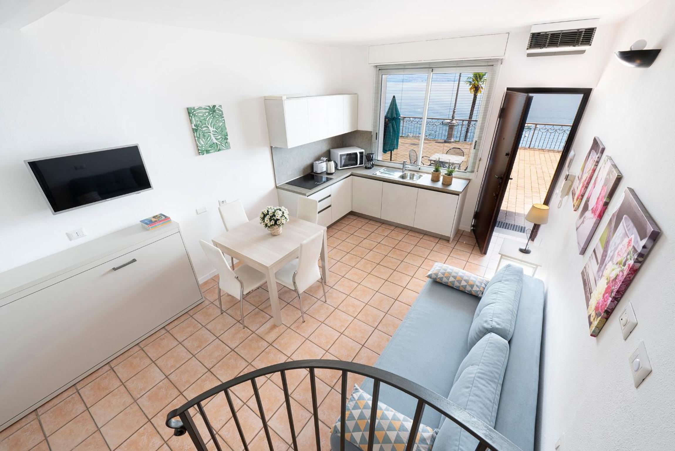 One-Bedroom Apartment with Balcony Lake View