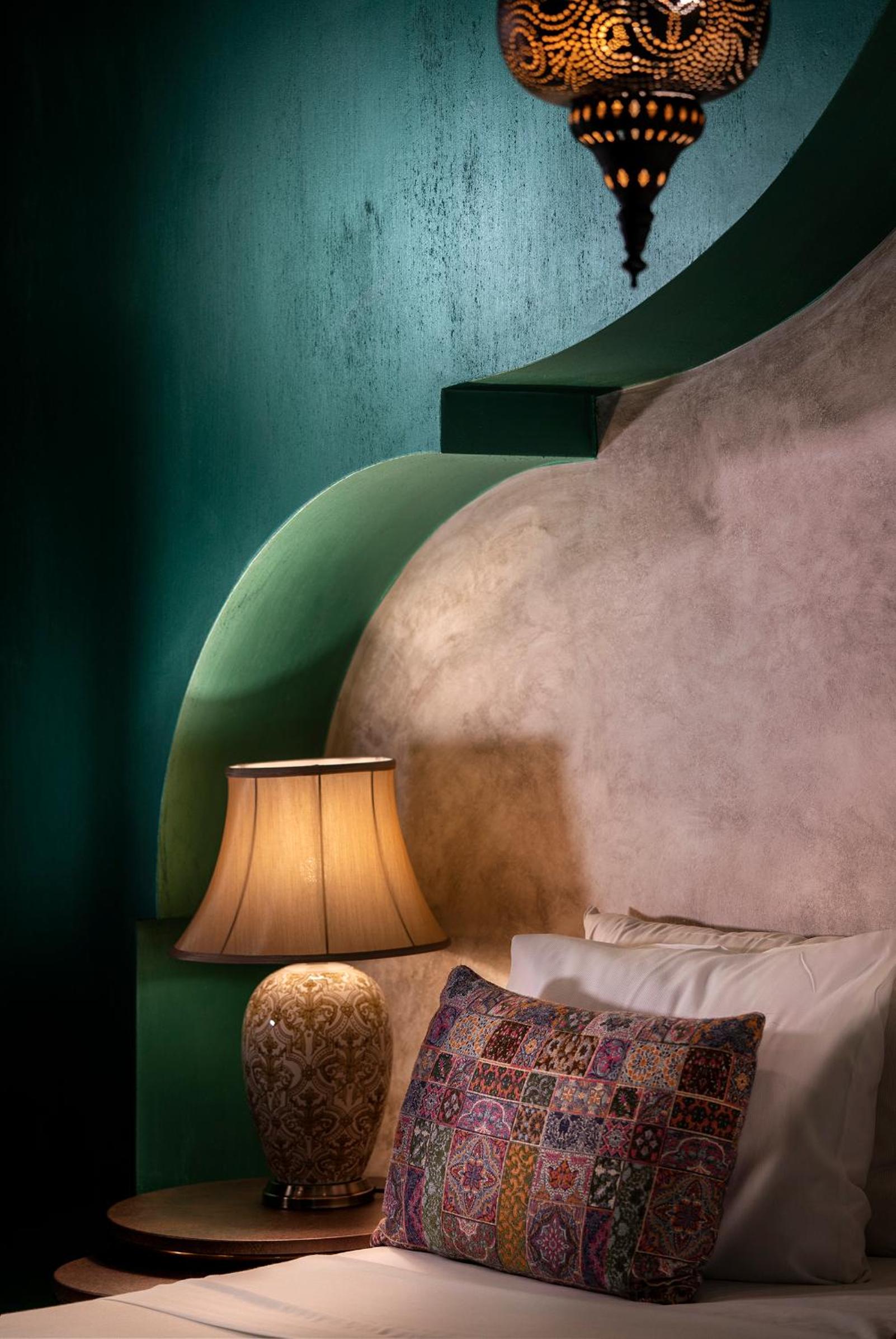 Honeymoon Suite with View - Photo 2