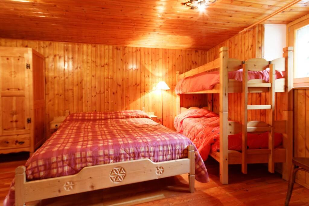 One-Bedroom House photo 1