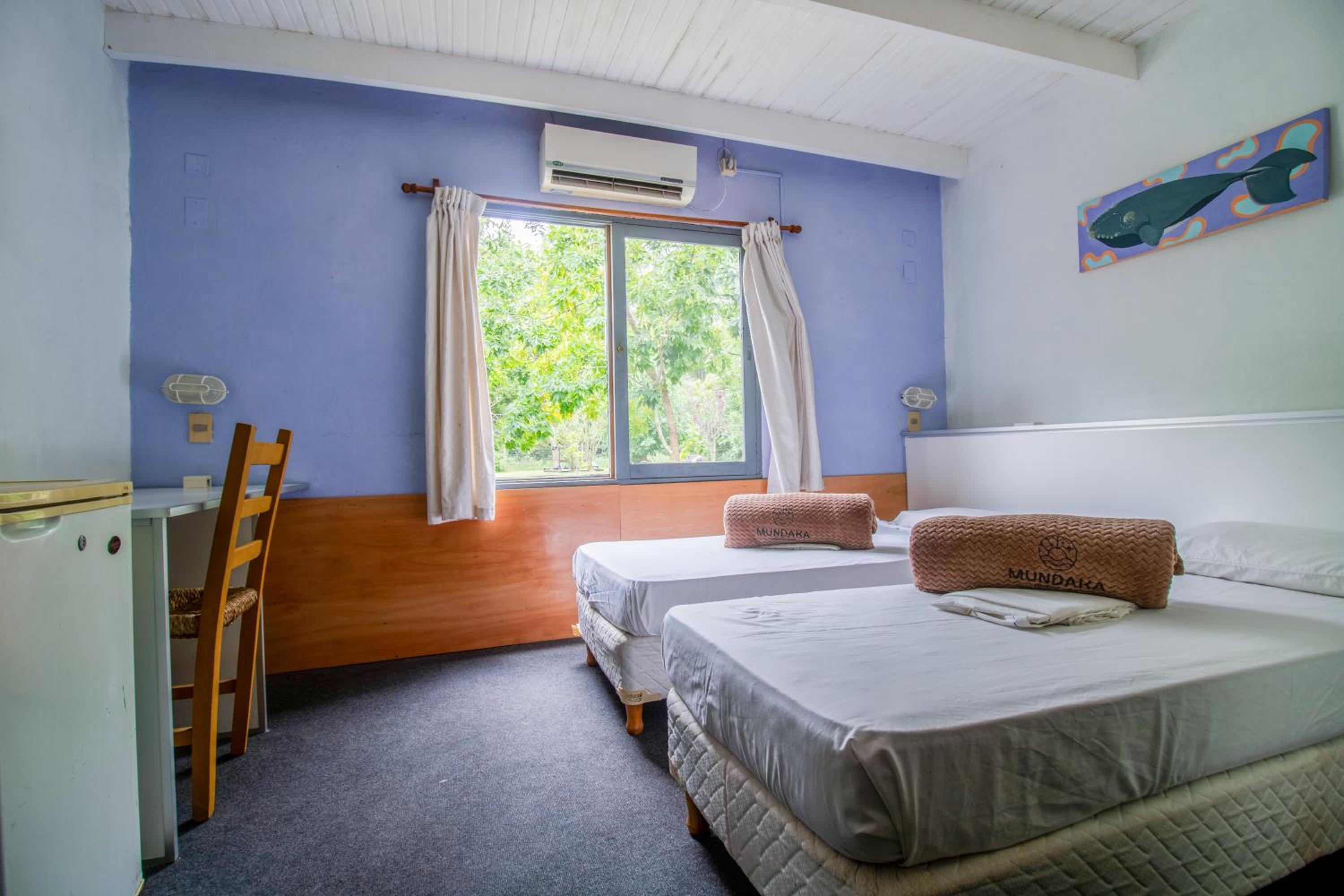 Quadruple Room with Private Bathroom photo 2